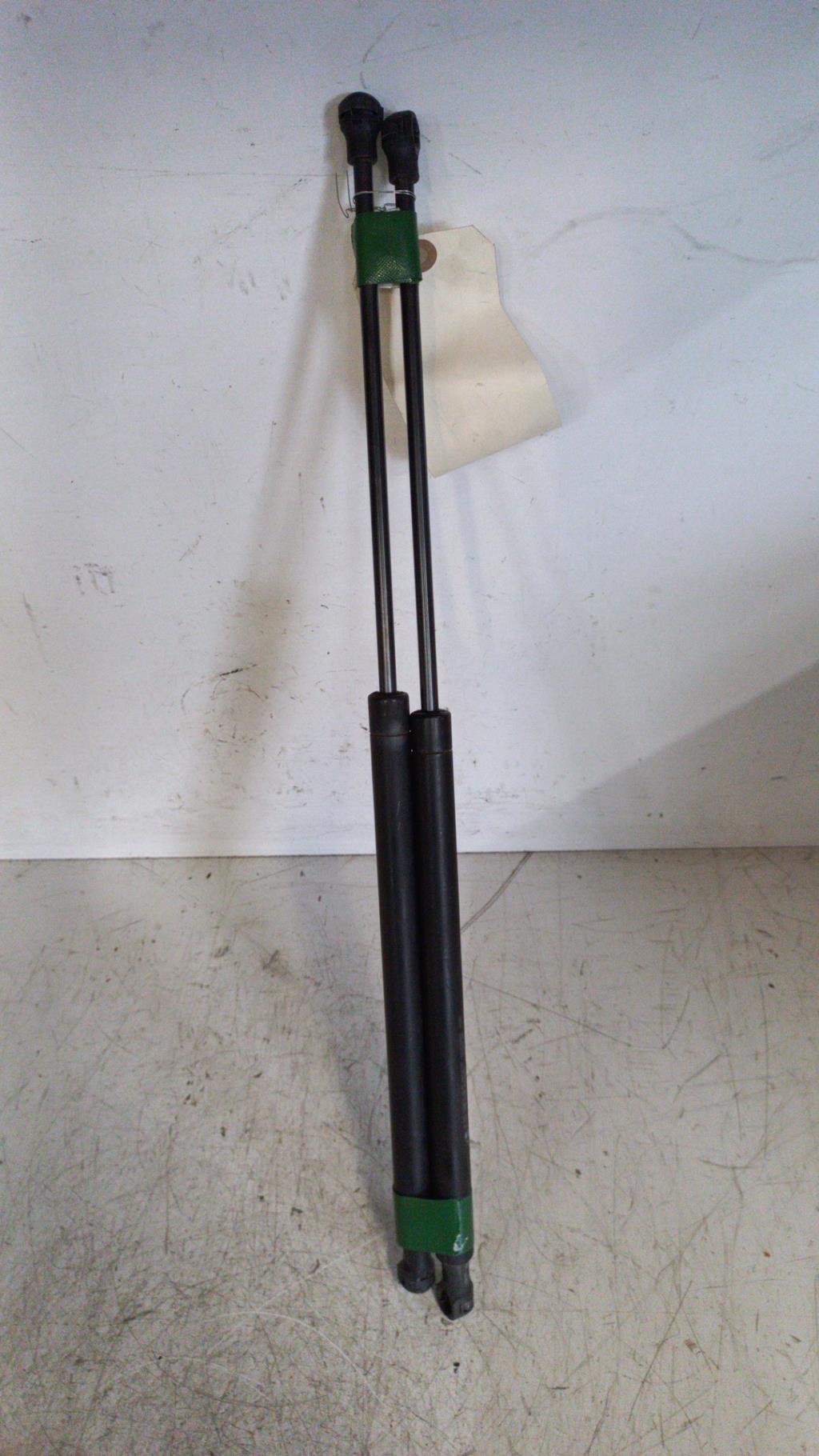 Verin de capot CITROEN C5 1 PHASE 2 Diesel - 1