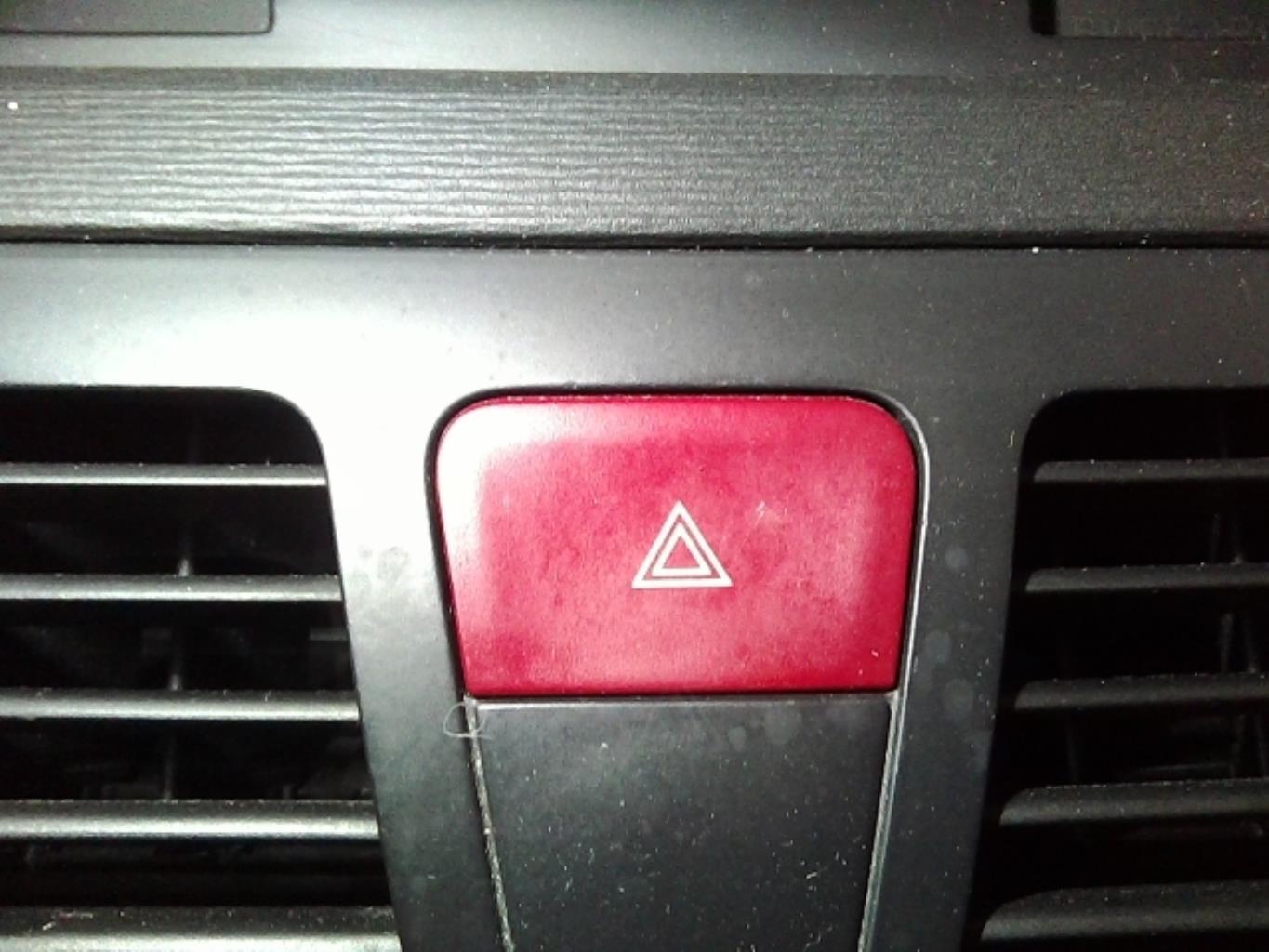 Bouton de warning CITROEN C4 PICASSO 1 Diesel - 1