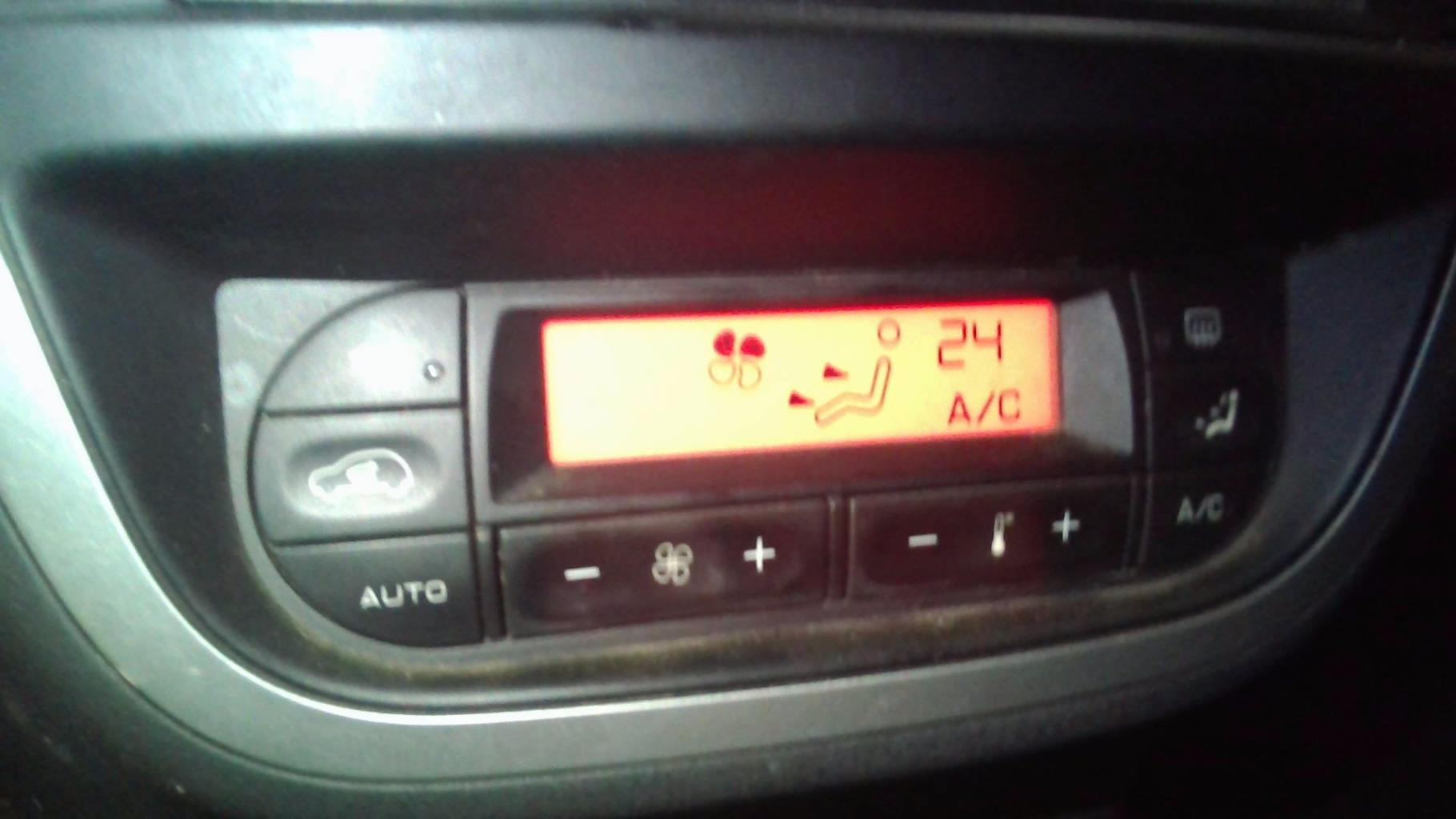 Commande chauffage CITROEN C2 PHASE 1 Diesel - 1