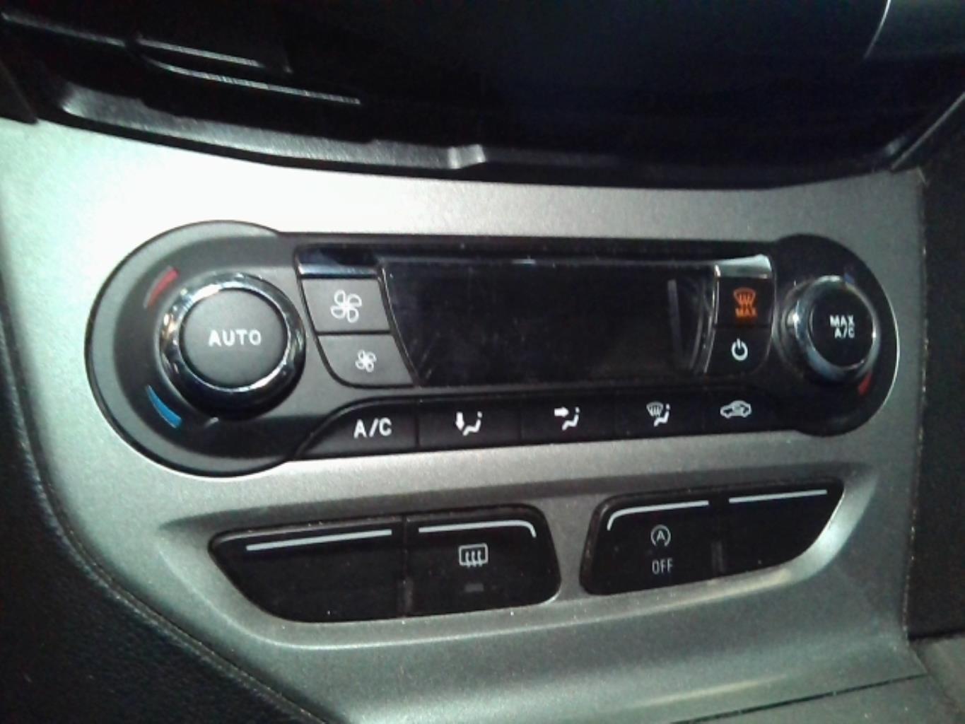 Commande chauffage FORD FOCUS 3 PHASE 1 BREAK Diesel - 1