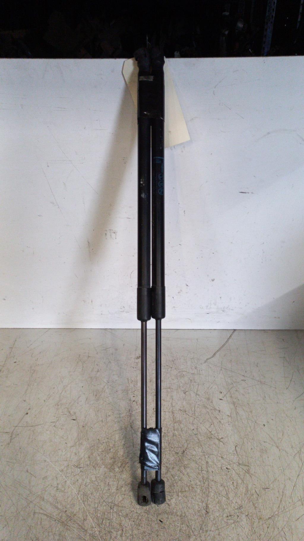 Verin de coffre OPEL ASTRA J PHASE 1 Essence - 1
