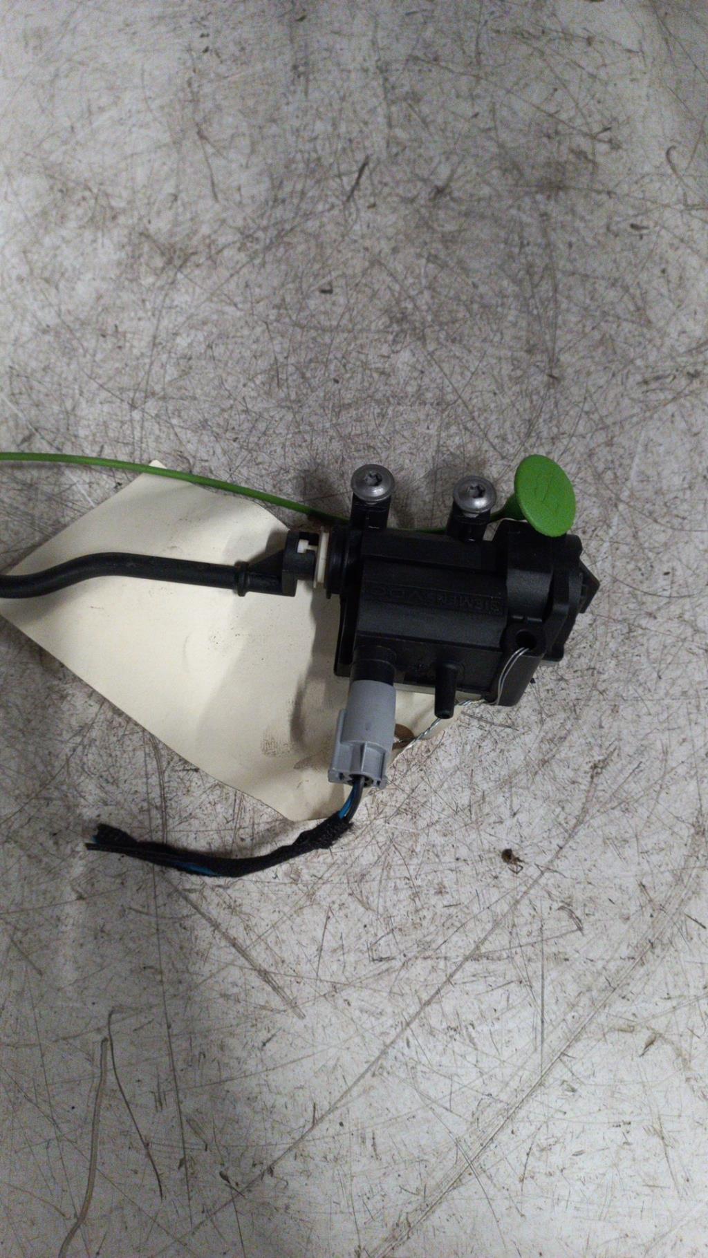 Attuatore chiavistello sportello carburante BMW SERIE 3 E91 TOURING PHASE 2 BREAK Diésel - 1