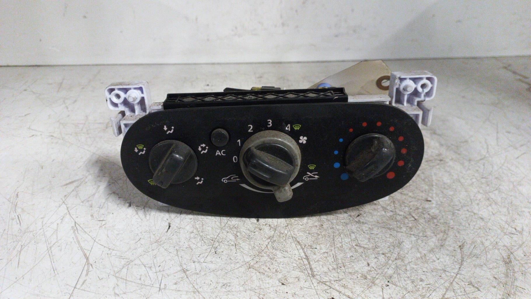 Commande chauffage DACIA DUSTER 1 PHASE 1 Diesel - 1