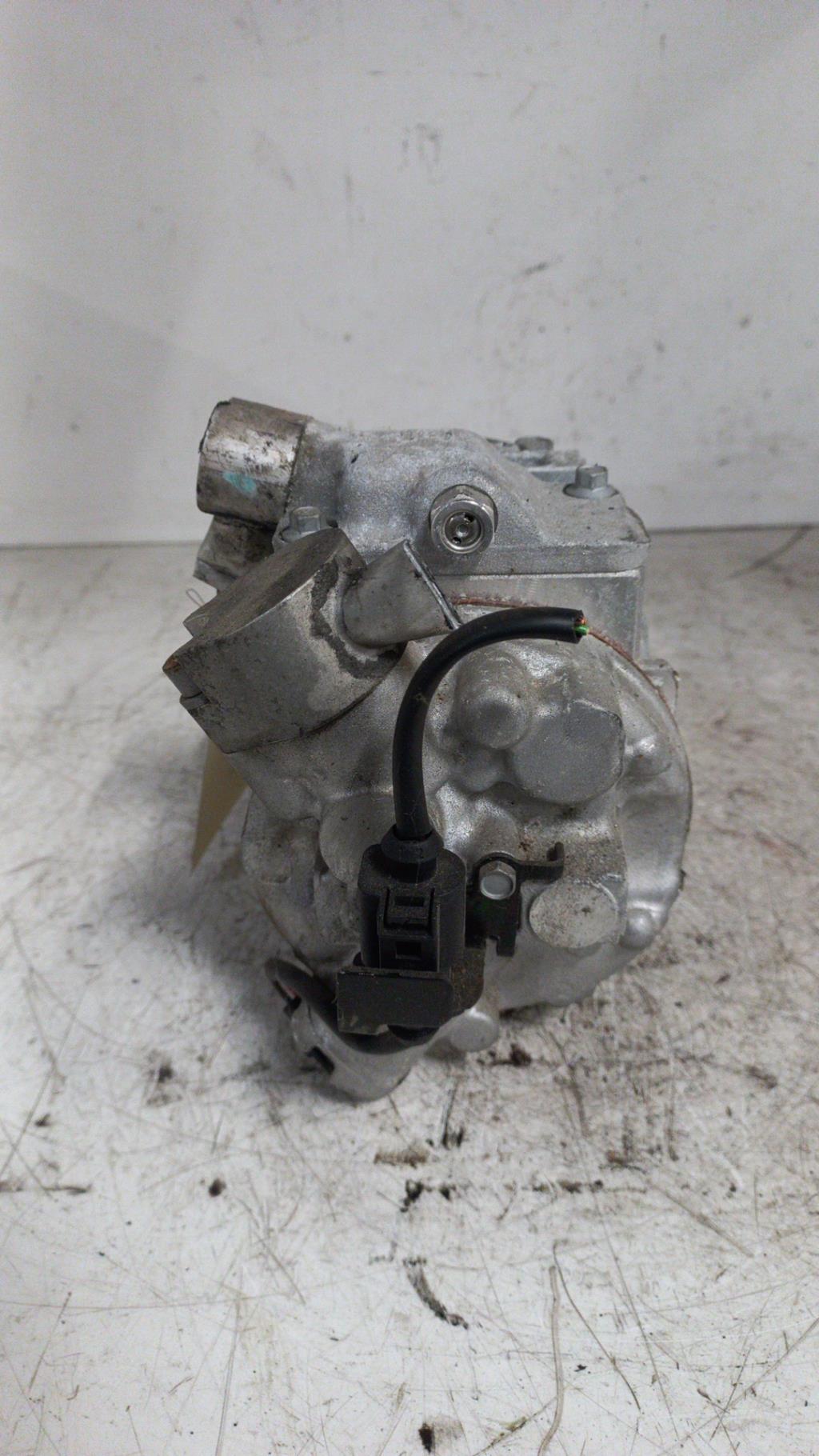 Compresseur clim SKODA FABIA 1 PHASE 2 BREAK Diesel - 1