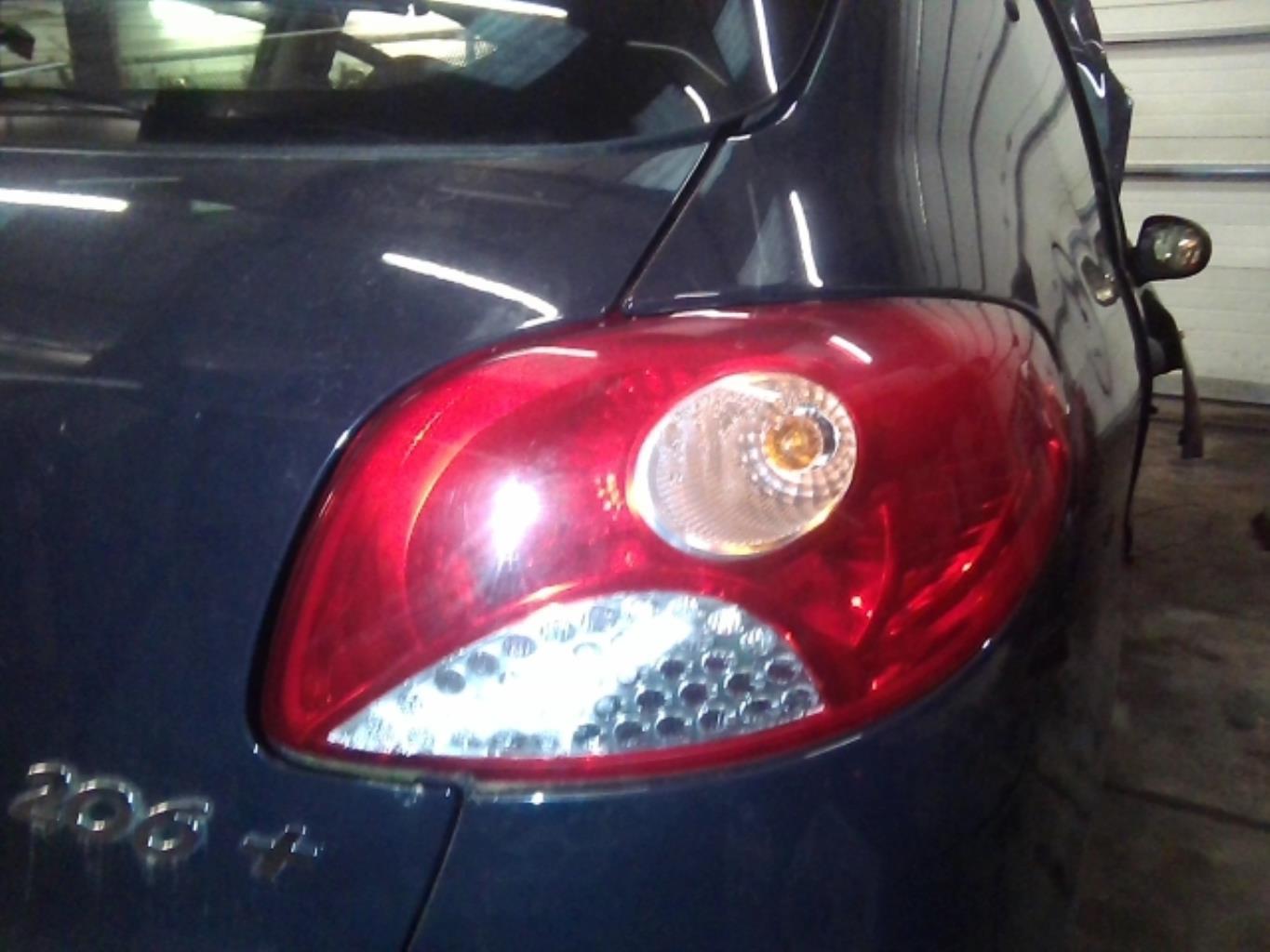 Fanale posteriore principale destro (luci) PEUGEOT 206+ Gasolina - 1
