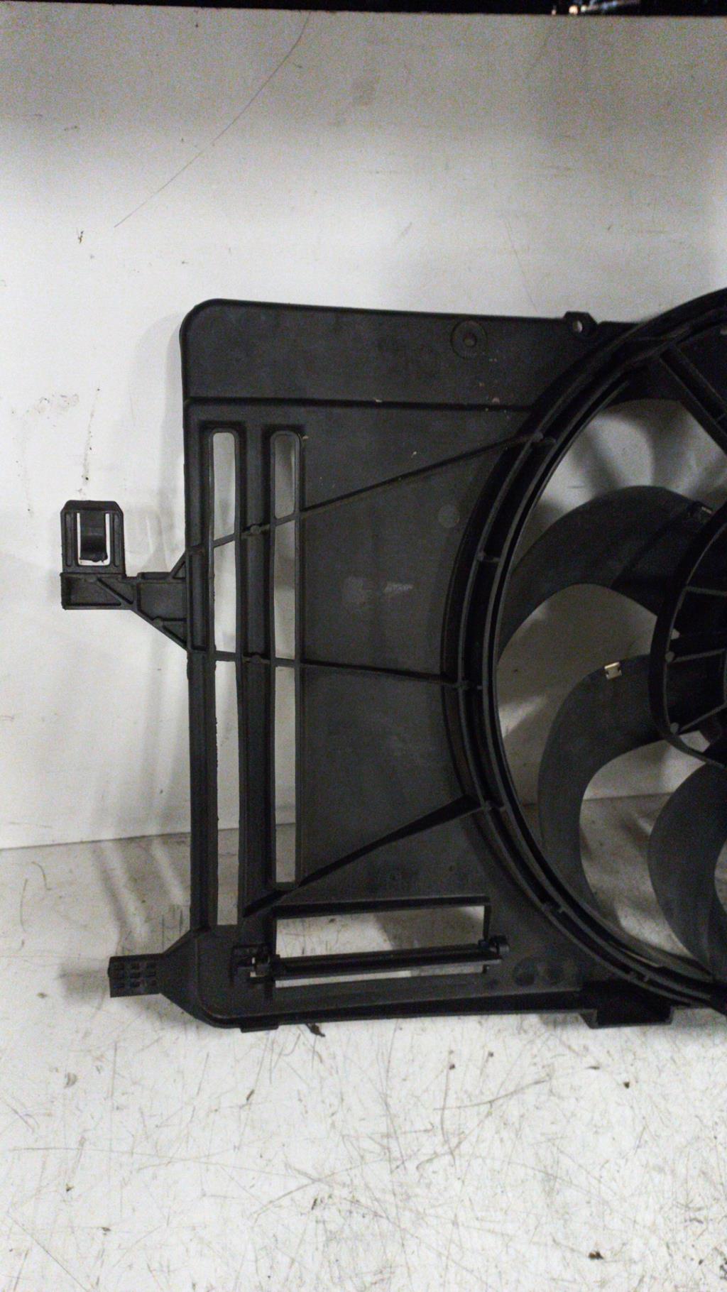 Moto ventilateur radiateur FORD FOCUS 3 PHASE 1 BREAK Diesel - 1