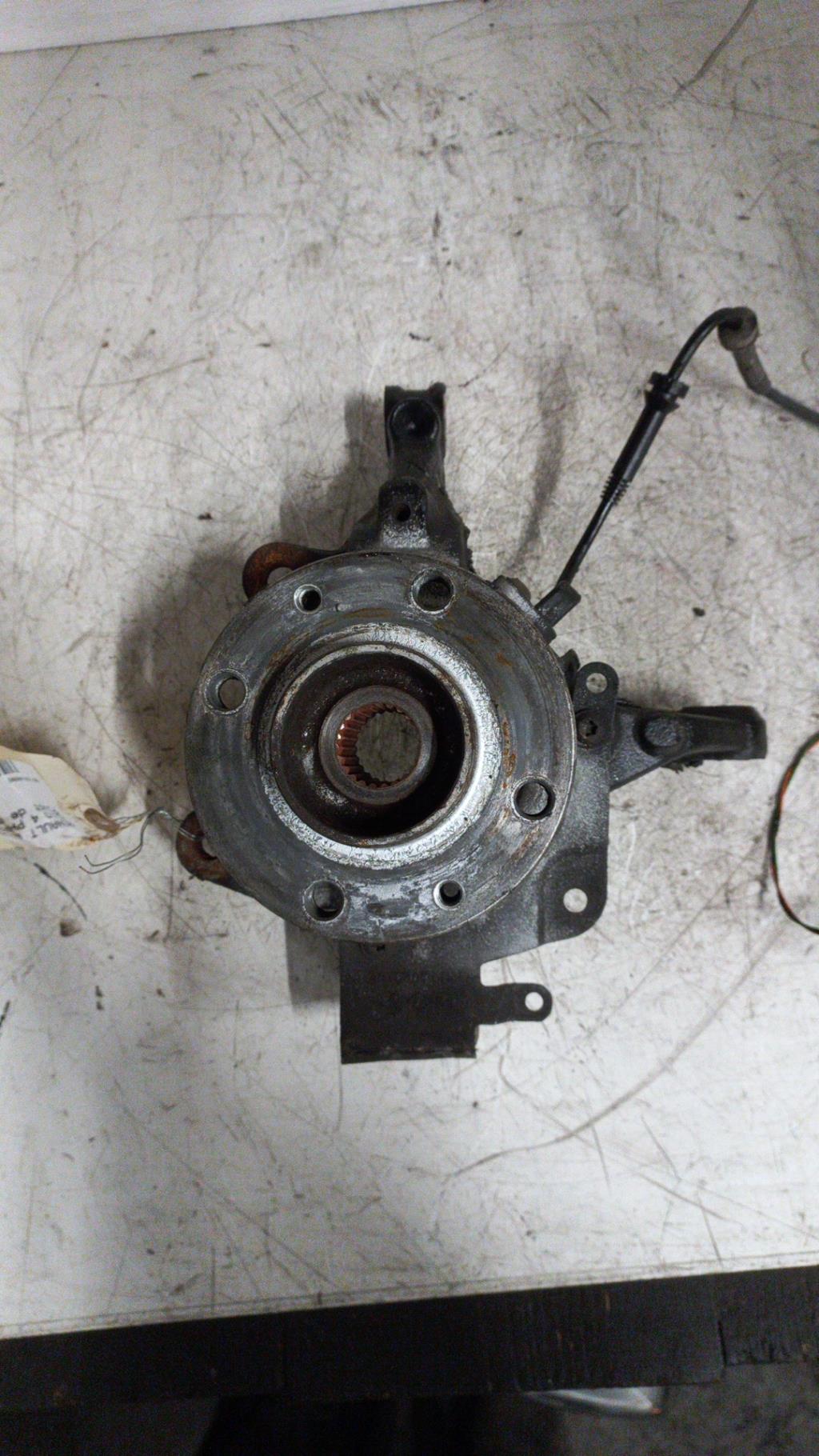 Pivot de moyeu avant gauche RENAULT CLIO 4 PHASE 1 Diesel - 1