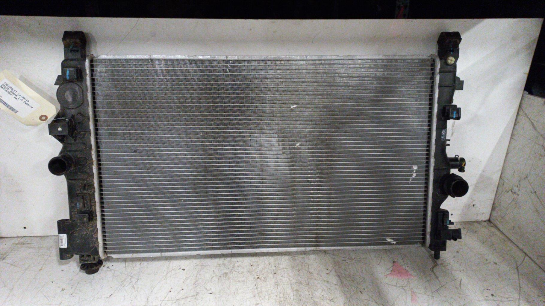 Radiateur eau CHEVROLET CRUZE BREAK Essence - 1