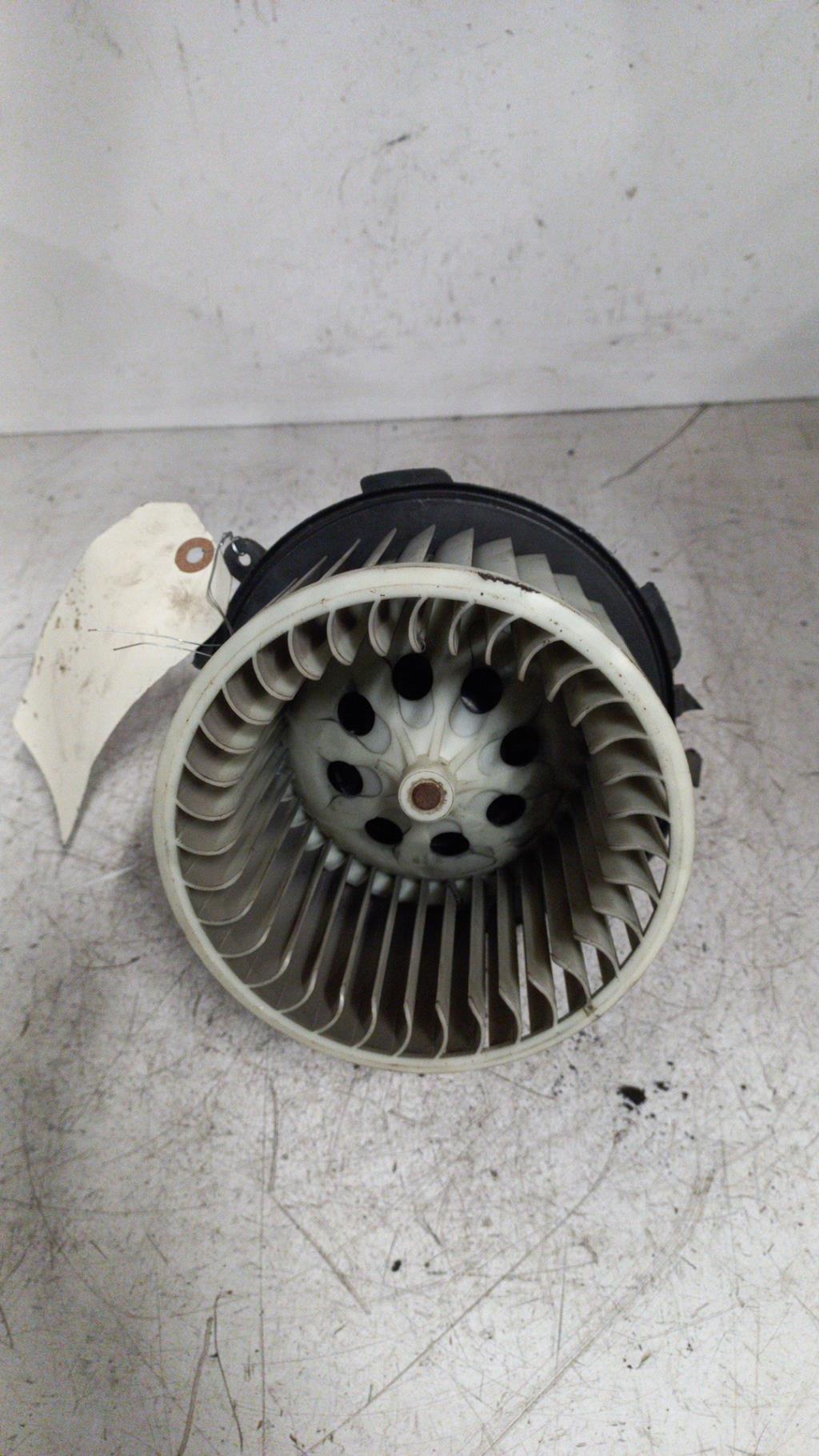 Ventilateur chauffage PEUGEOT 307 PHASE 1 BREAK Diesel - 1