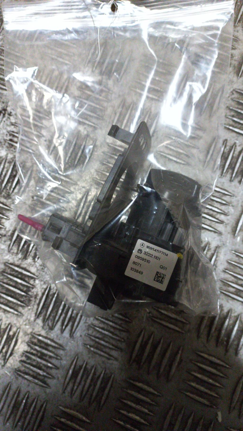 Commande de phare MERCEDES CLASSE B 245 PHASE 1 Diesel - 1