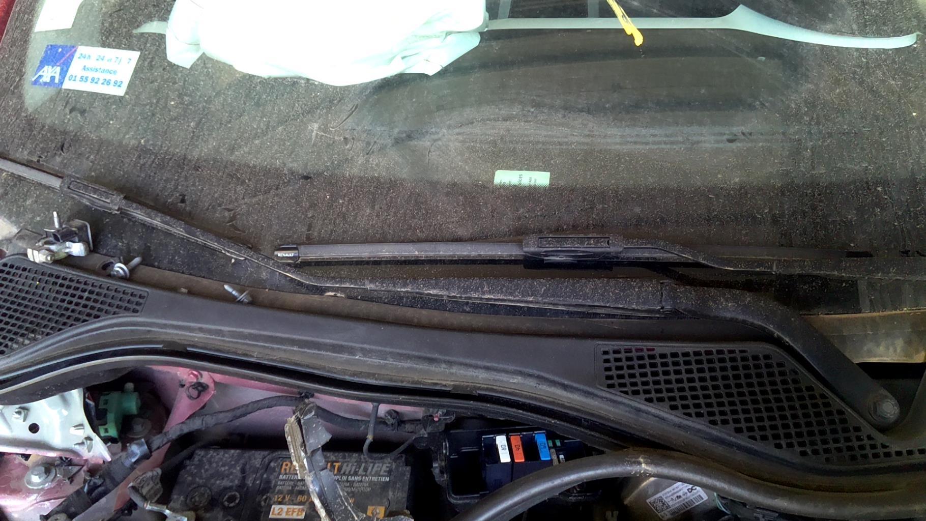 Braccio tergicristallo anteriore destro RENAULT TWINGO 3 PHASE 1 Gasolina - 1