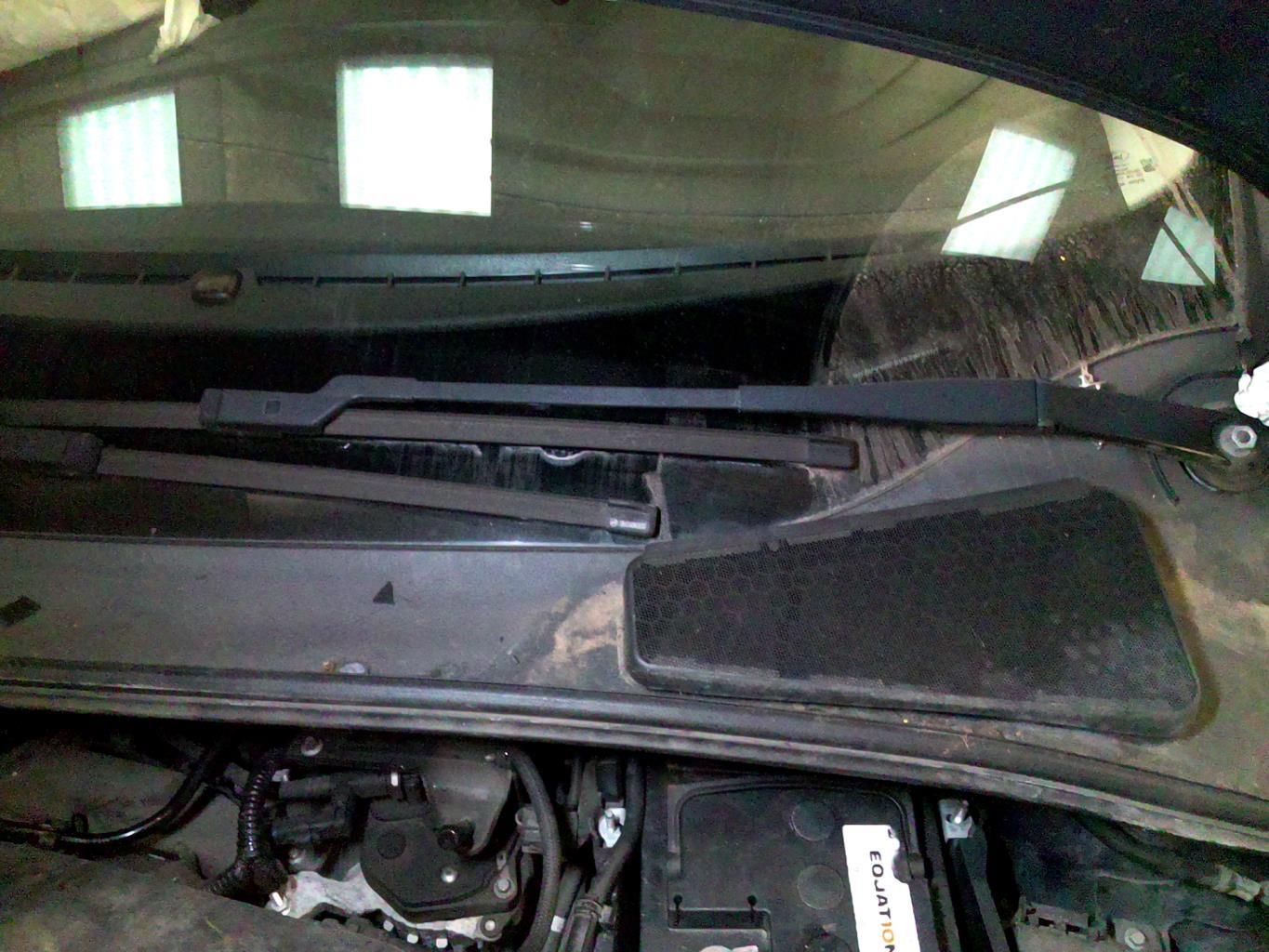 Braccio tergicristallo anteriore sinistro FORD FOCUS 3 PHASE 1 Diésel - 1