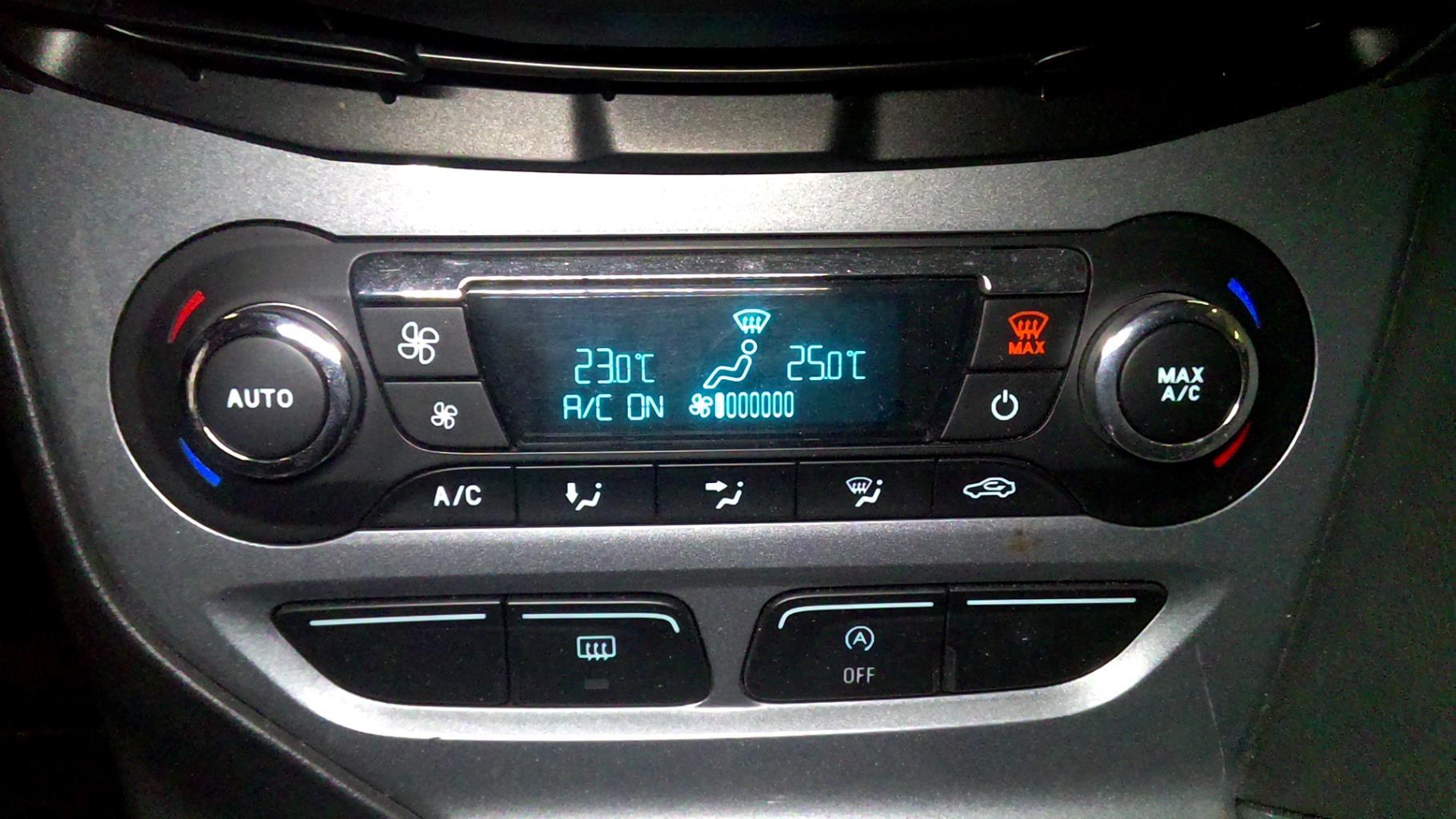 Commande chauffage FORD FOCUS 3 PHASE 1 Diesel - 1