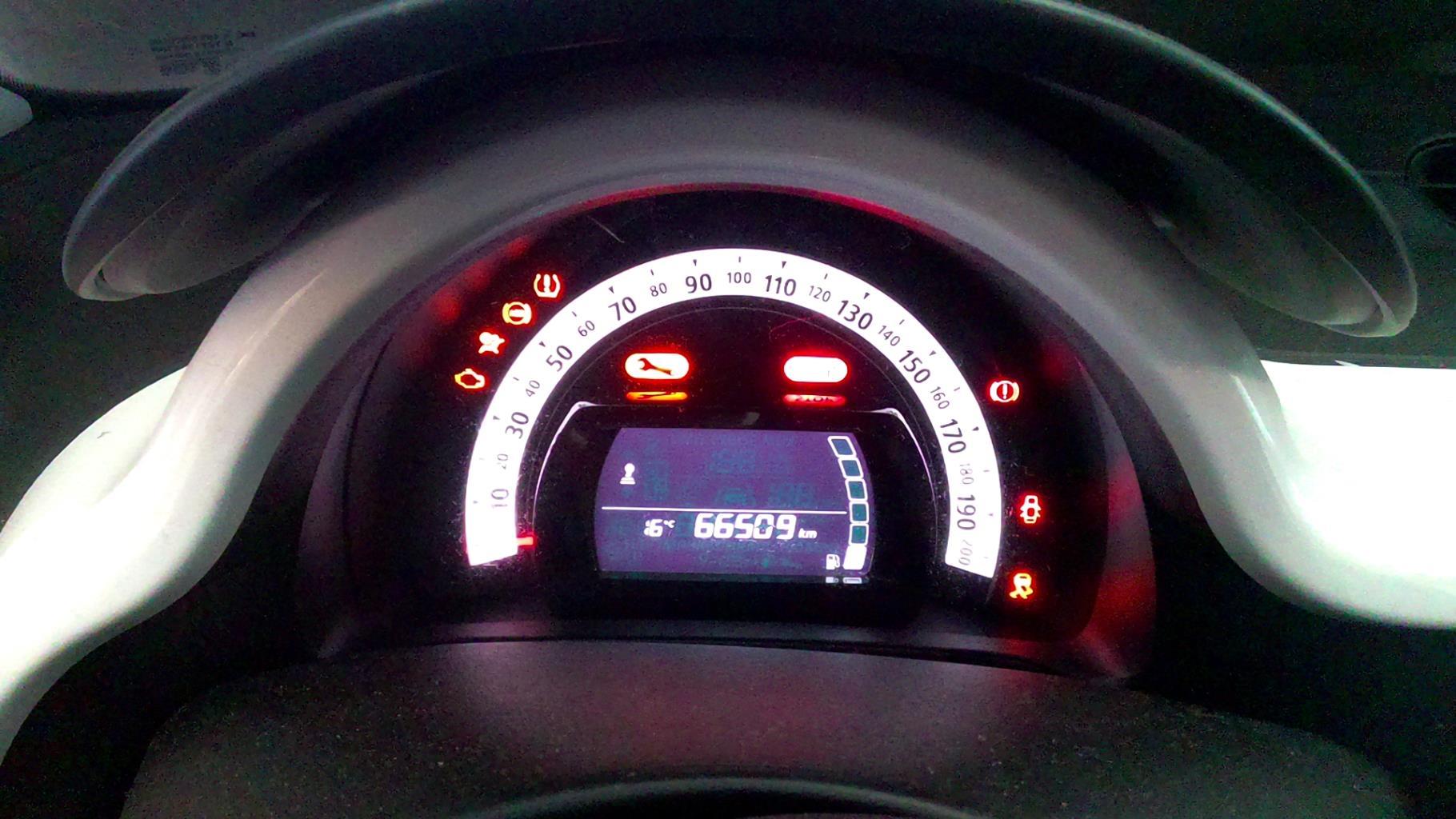 Compteur RENAULT TWINGO 3 PHASE 1 Essence - 1