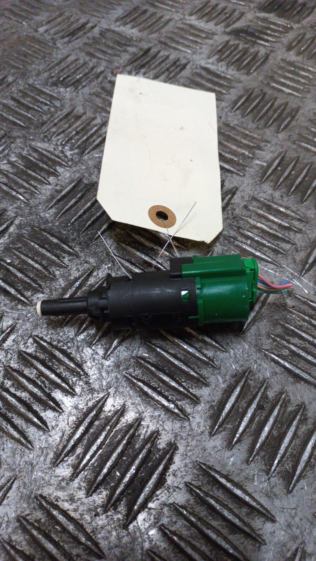 Contattore luce stop PEUGEOT 208 1 PHASE 1 Diésel - 1
