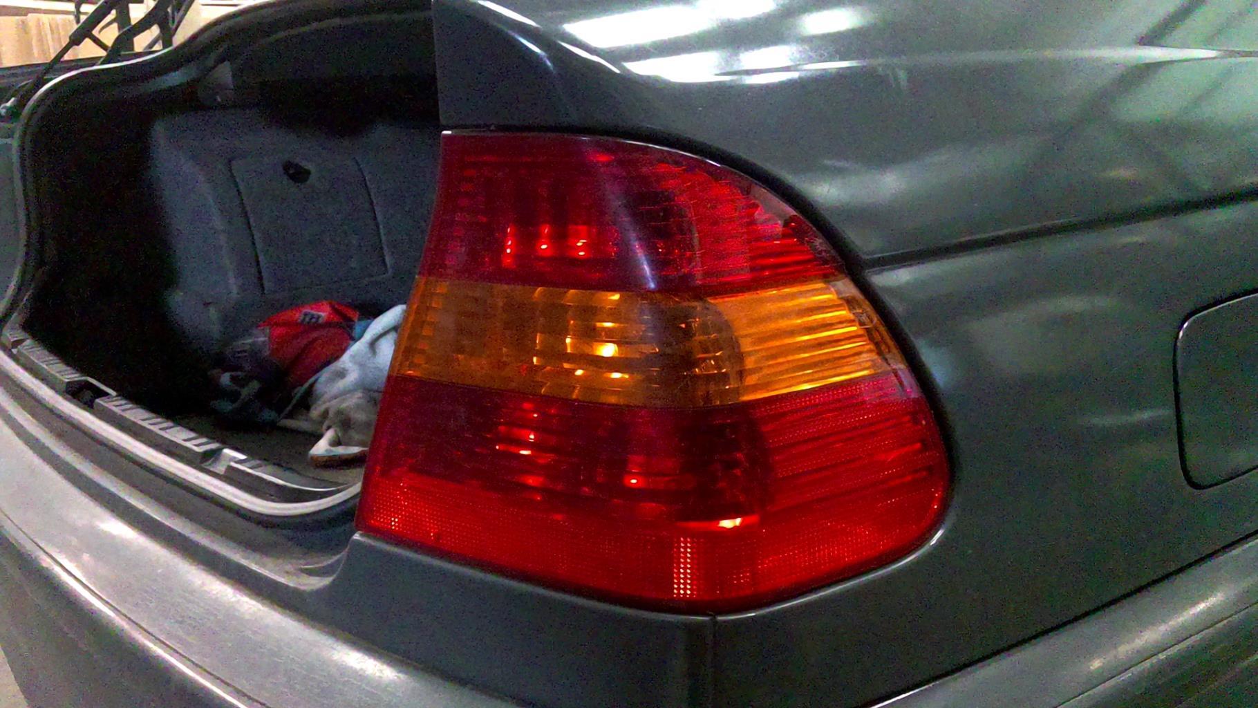 Fanale posteriore principale destro (luci) BMW SERIE 3 E46 PHASE 2 Diésel - 1