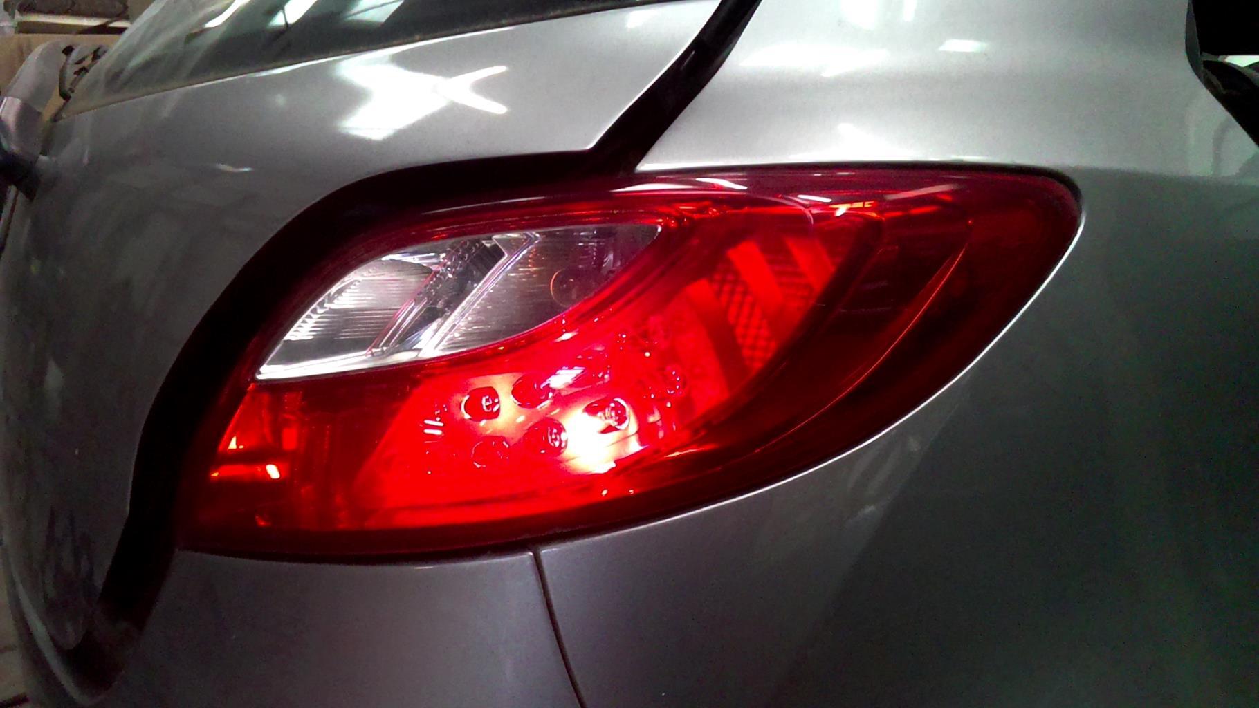 Fanale posteriore principale destro (luci) MAZDA 2 2 PHASE 1 Diésel - 1