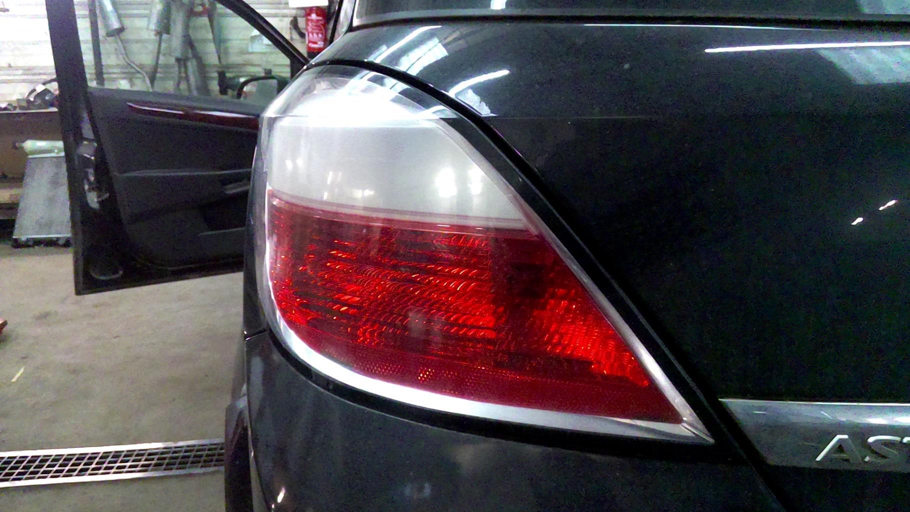 Fanale posteriore principale sinistro (luci) OPEL ASTRA H PHASE 1 Diésel - 1