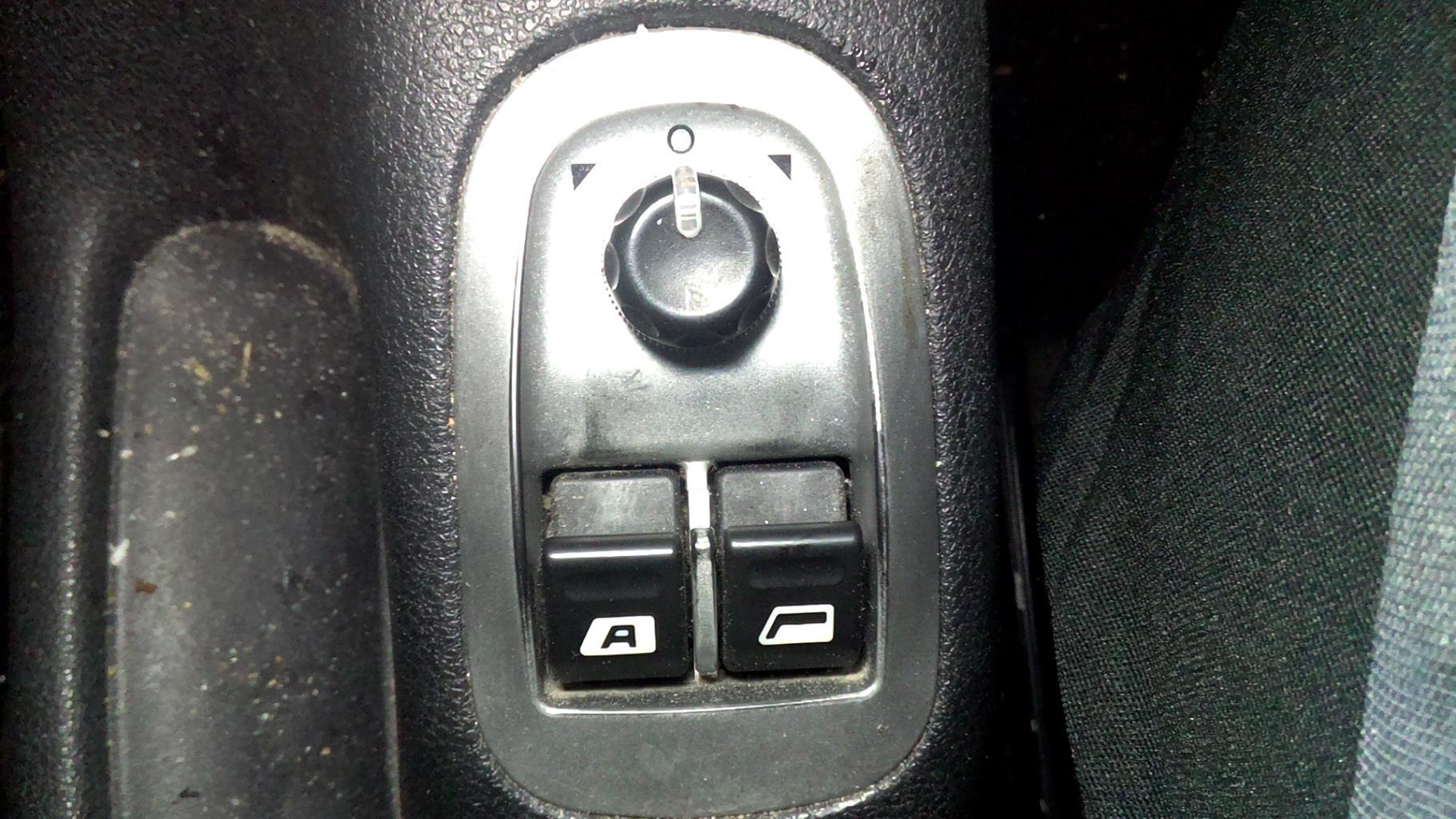 Interruttore alzacristalli PEUGEOT 206+ Diésel - 1