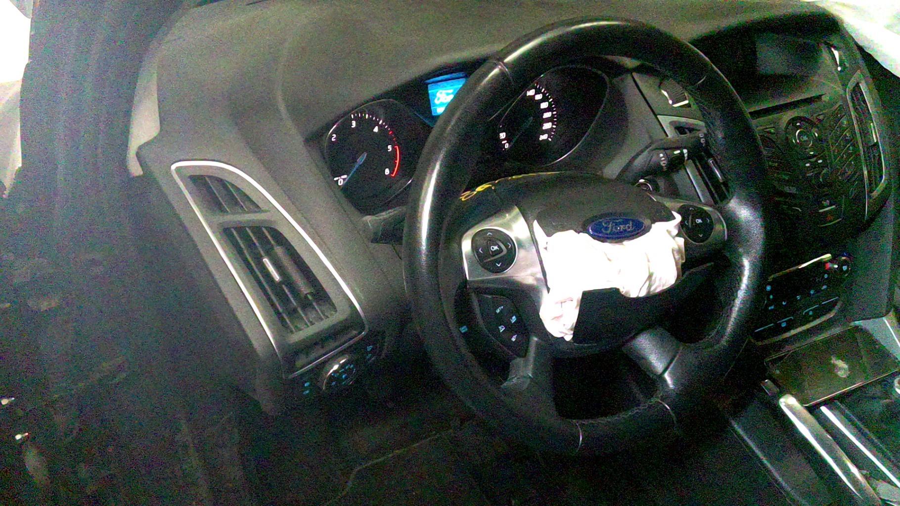 Volant FORD FOCUS 3 PHASE 1 Diesel - 1