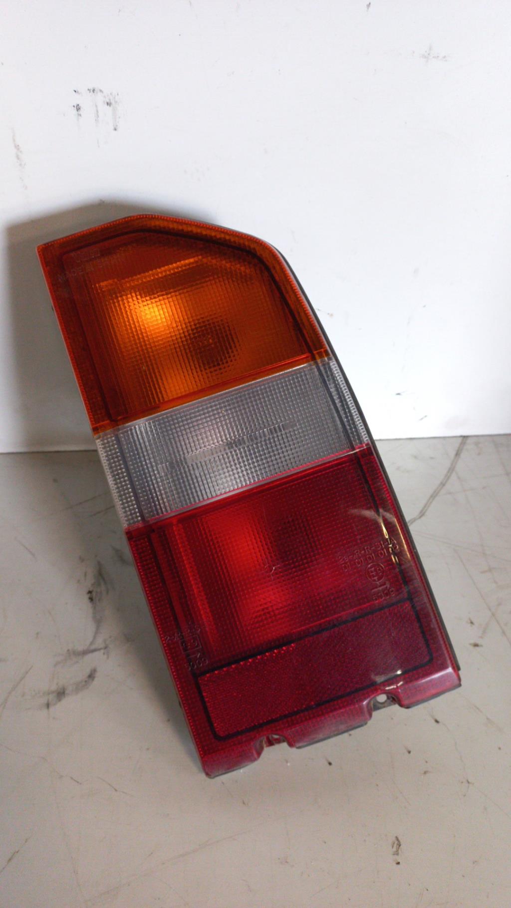 Fanale posteriore principale destro (luci) SUZUKI VITARA 1 Gasolina - 1