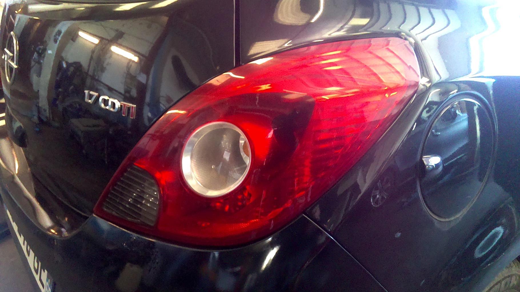 Fanale posteriore principale destro (luci) OPEL CORSA D PHASE 1 Diésel - 1