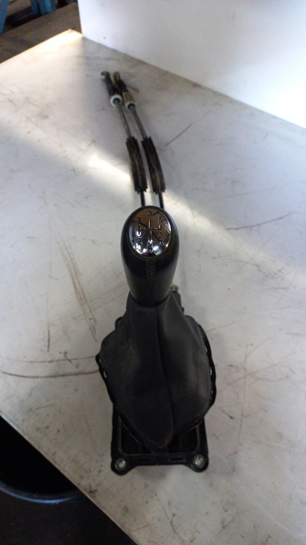 Levier de vitesses RENAULT CLIO 4 PHASE 1 Essence - 1