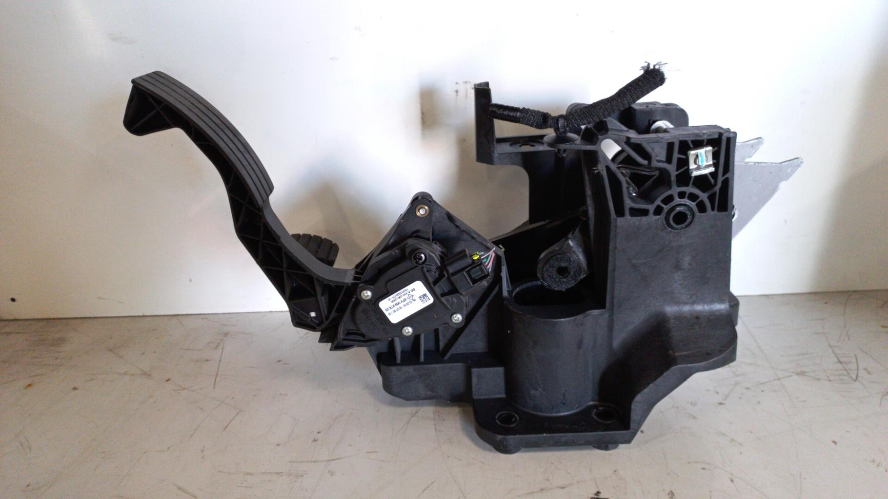 Pedaliera RENAULT TWINGO 3 PHASE 1 Gasolina - 1