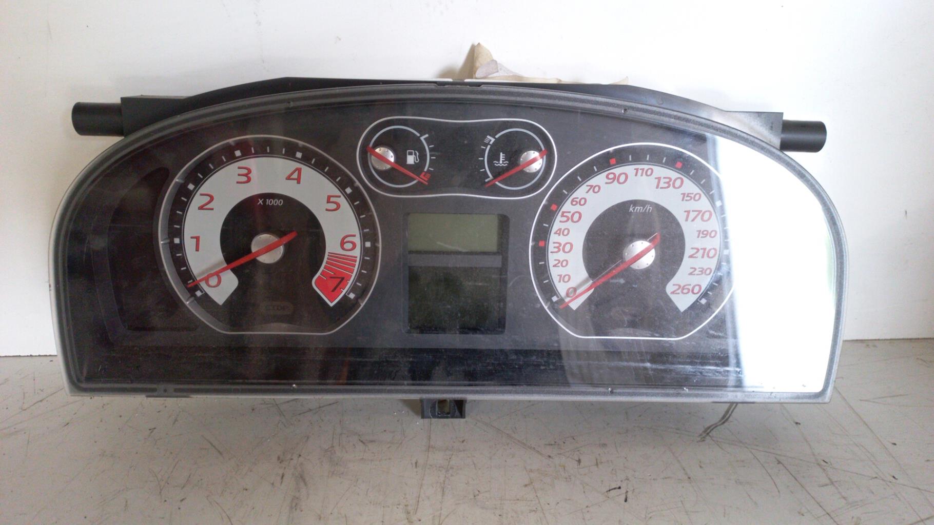 Compteur RENAULT LAGUNA 2 PHASE 2 BREAK Essence - 1
