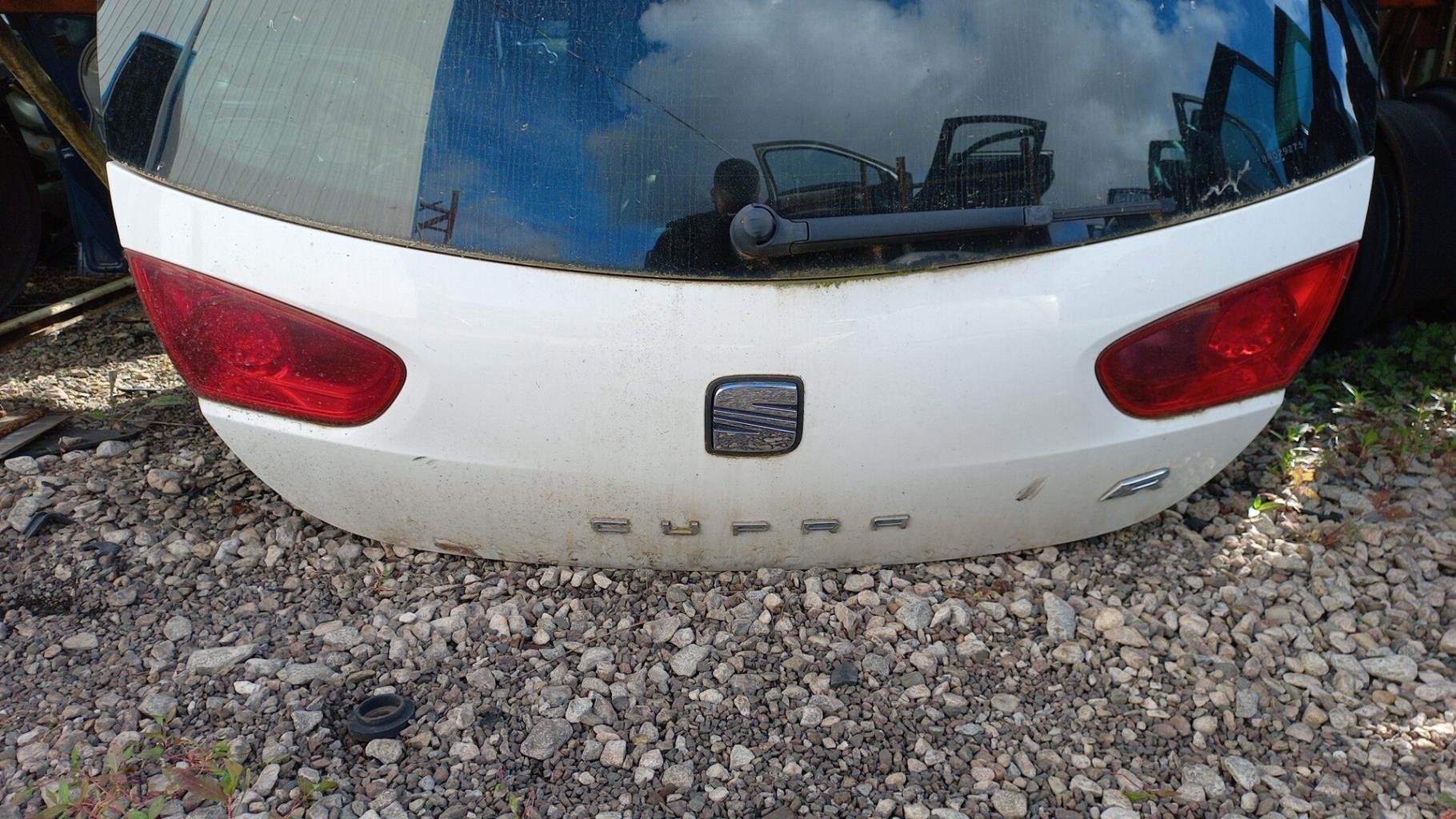 Malle/Hayon arriere SEAT LEON 2 PHASE 2 Essence - 1