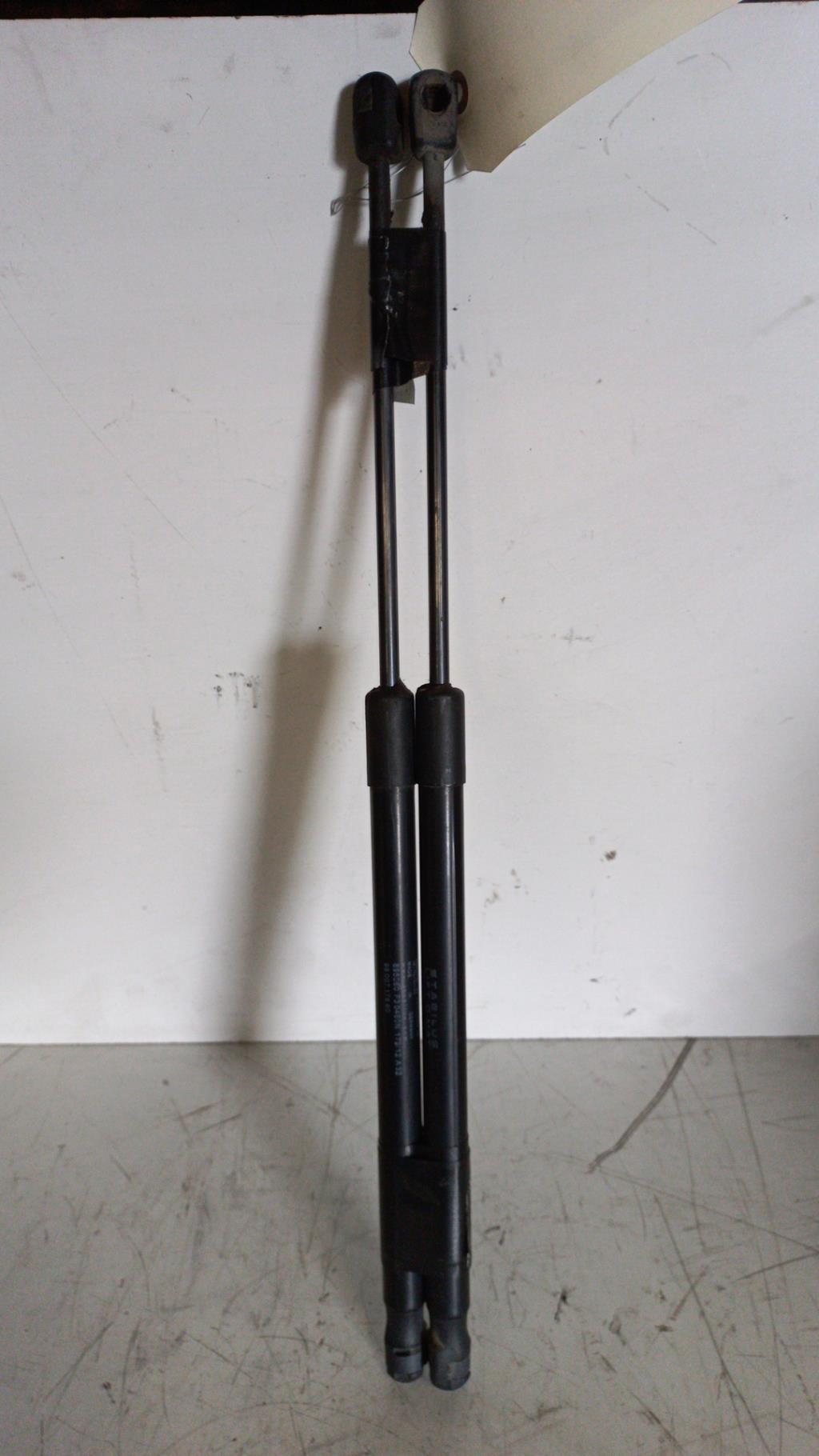 Verin de coffre CITROEN C4 2 PHASE 1 Essence - 1