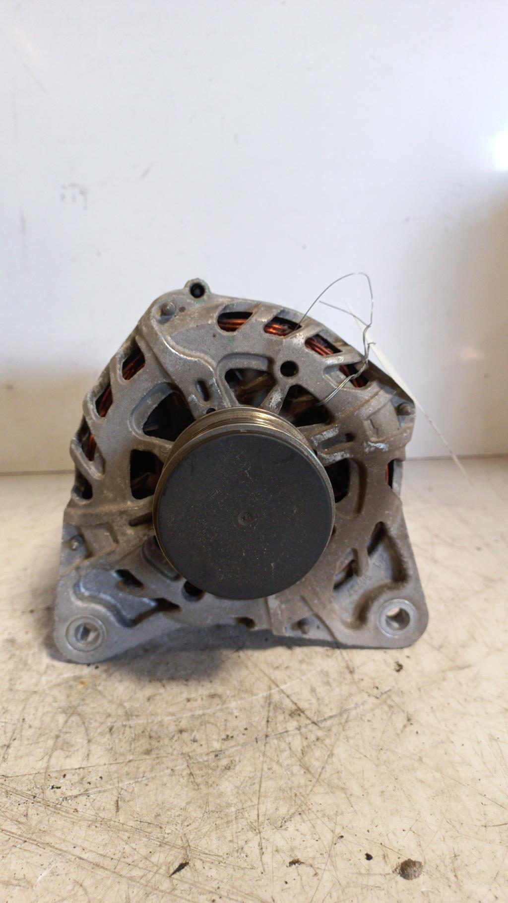 Alternatore RENAULT CLIO 4 PHASE 2 BREAK Diésel - 1