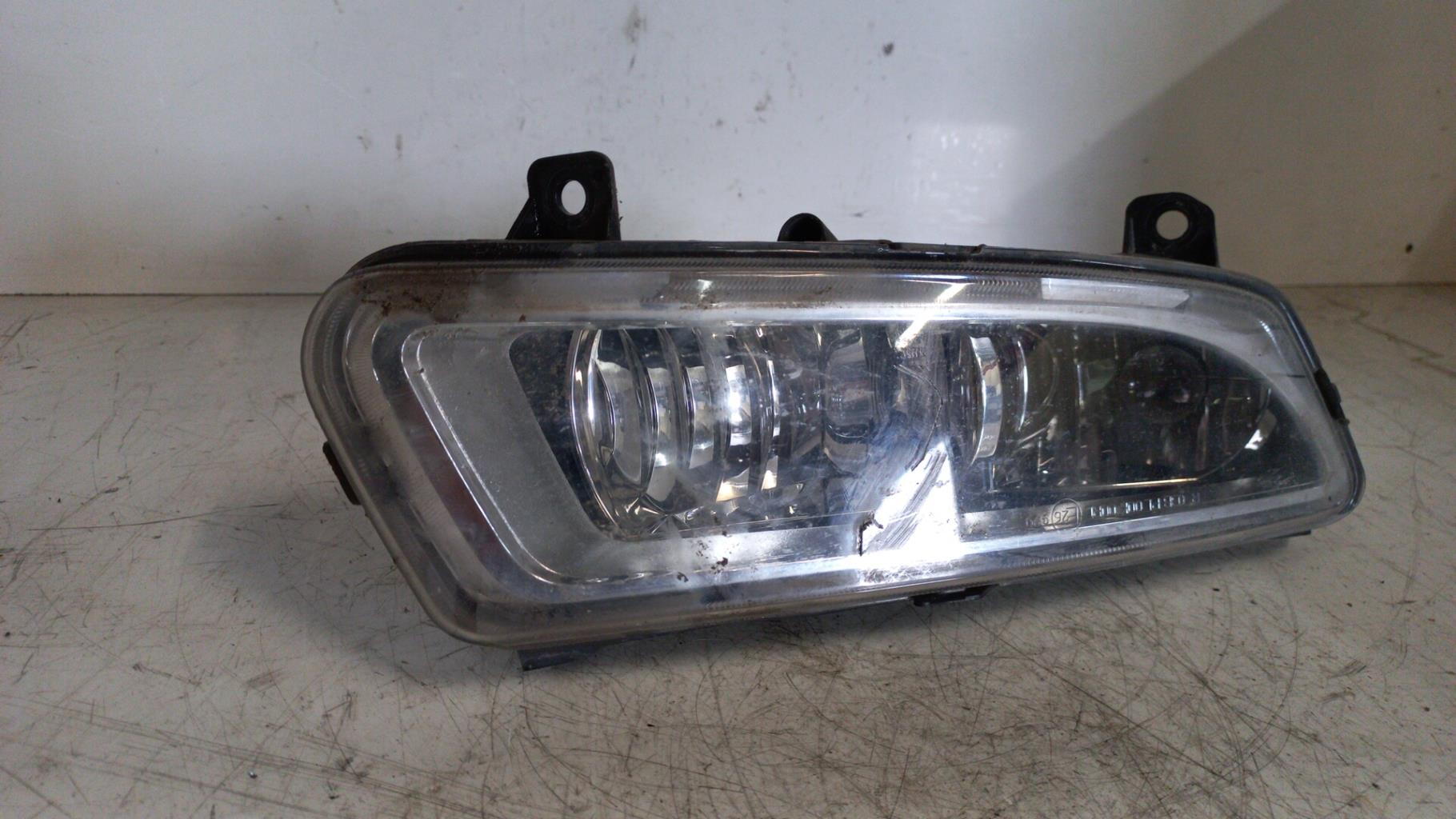 Fendinebbia destro (luci) VOLKSWAGEN POLO 5 PHASE 1 Gasolina - 1