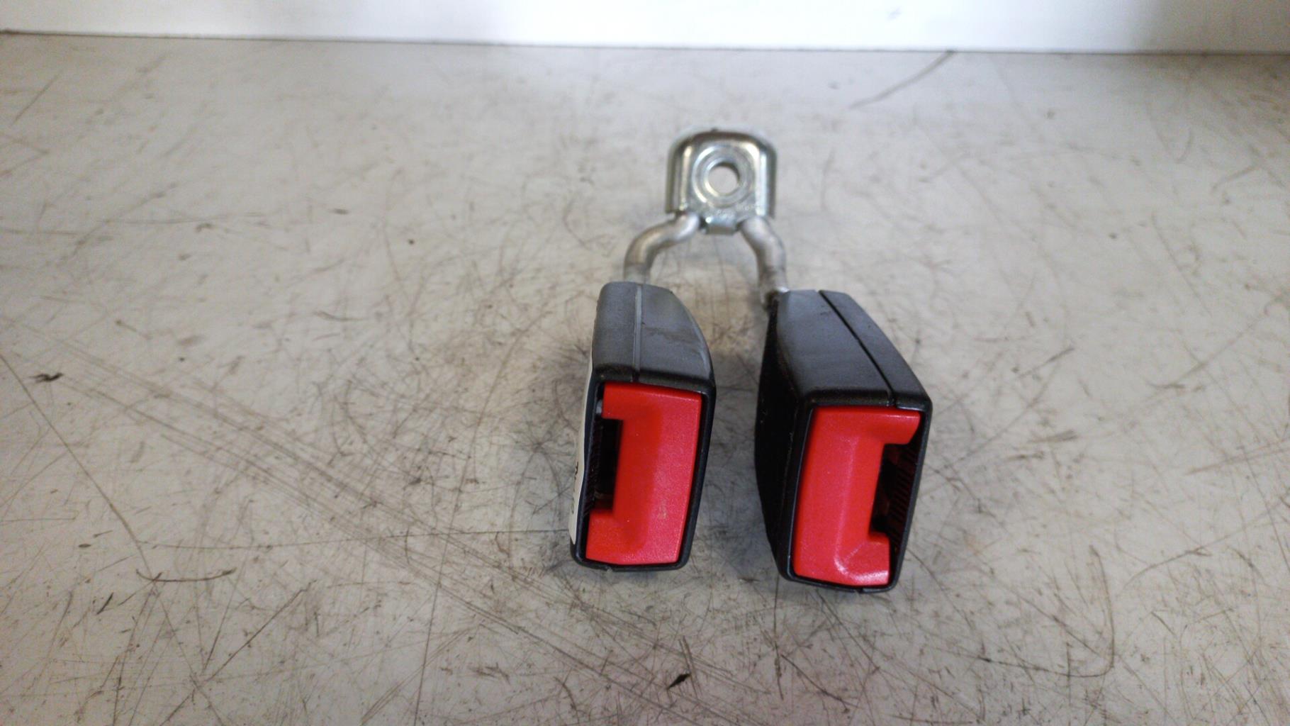 Aggancio cintura sicurezza posteriore sinistro SEAT IBIZA 4 PHASE 1 Diésel - 1