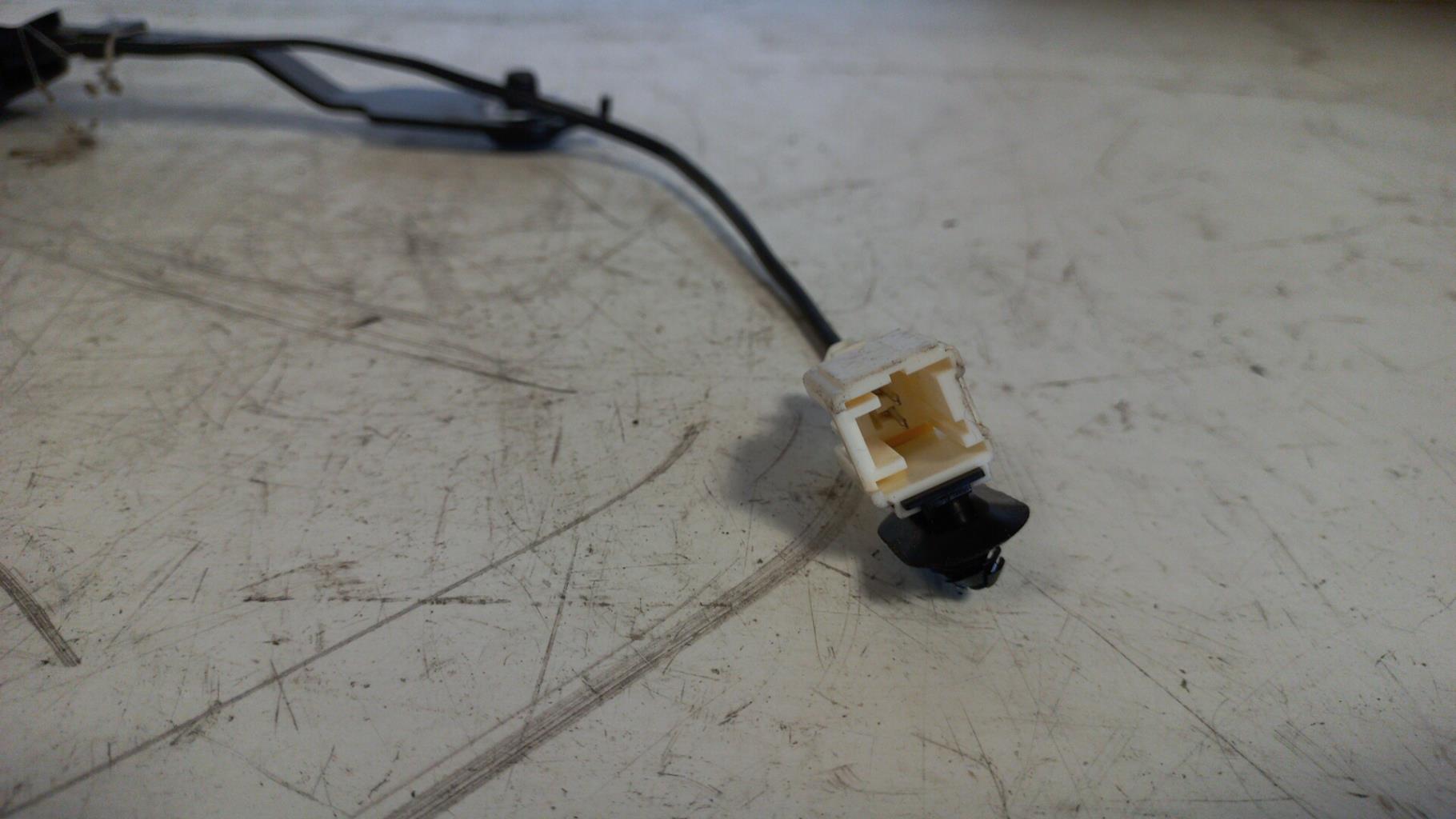 Aggancio cintura sicurezza anteriore sinistro CITROEN C3 2 PHASE 2 Gasolina - 1