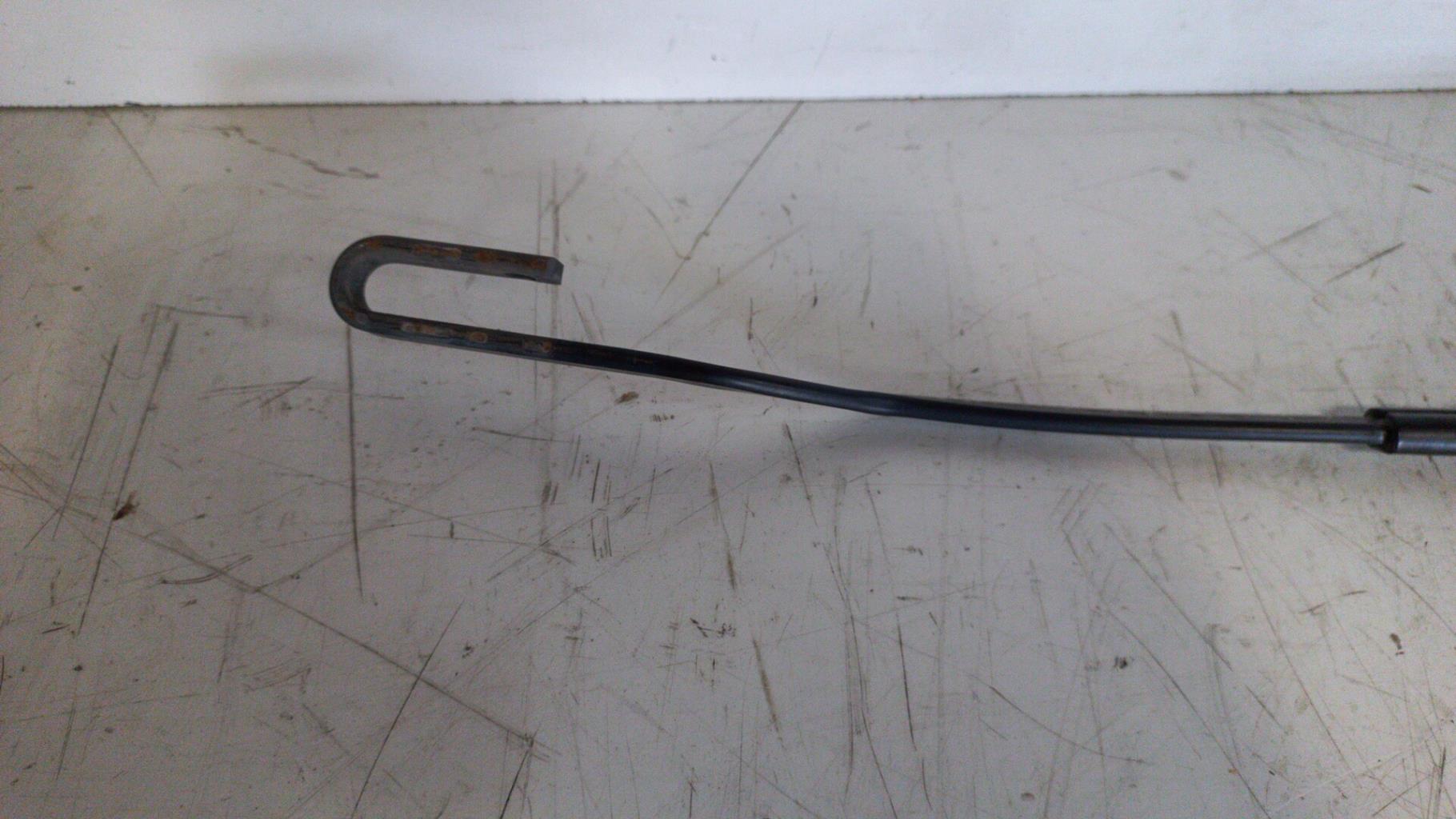 Braccio tergicristallo anteriore sinistro MERCEDES CLASSE C 203 PHASE 1  - 1