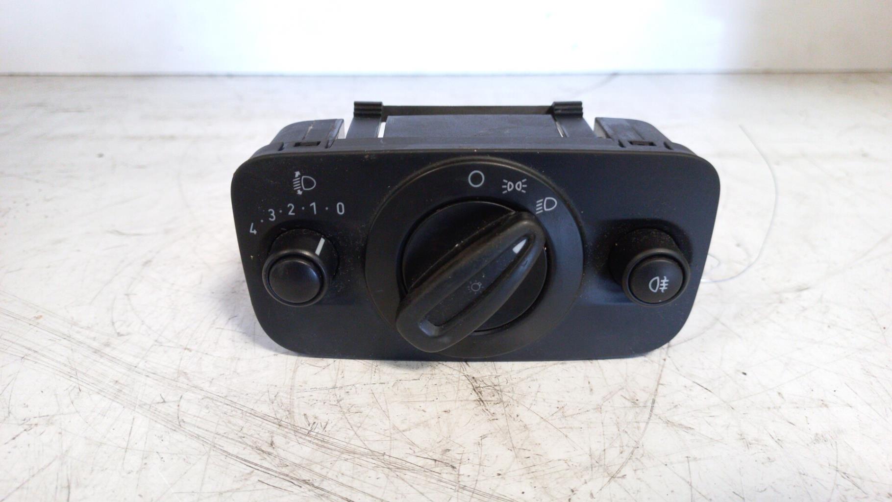 Commande de phare FORD FIESTA 6 PHASE 1 Essence - 1