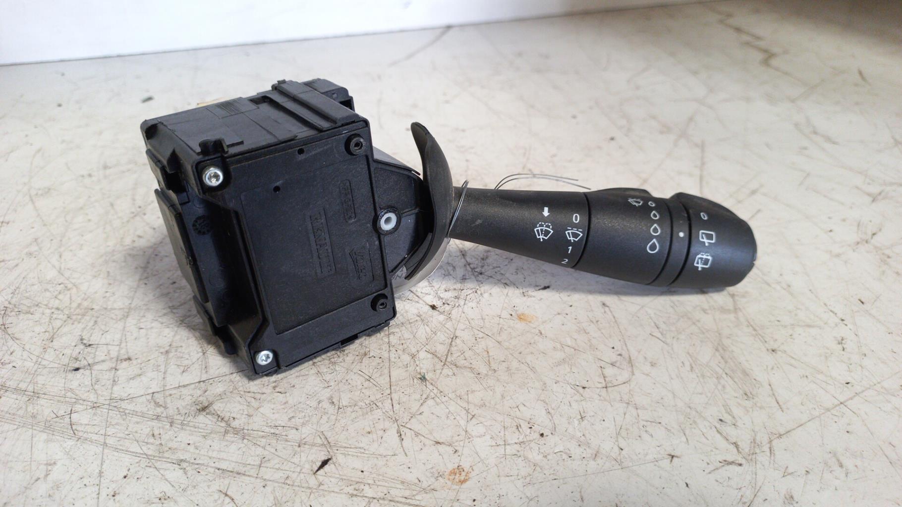Commodo d'essuie glaces RENAULT CLIO 4 PHASE 2 BREAK Diesel - 1