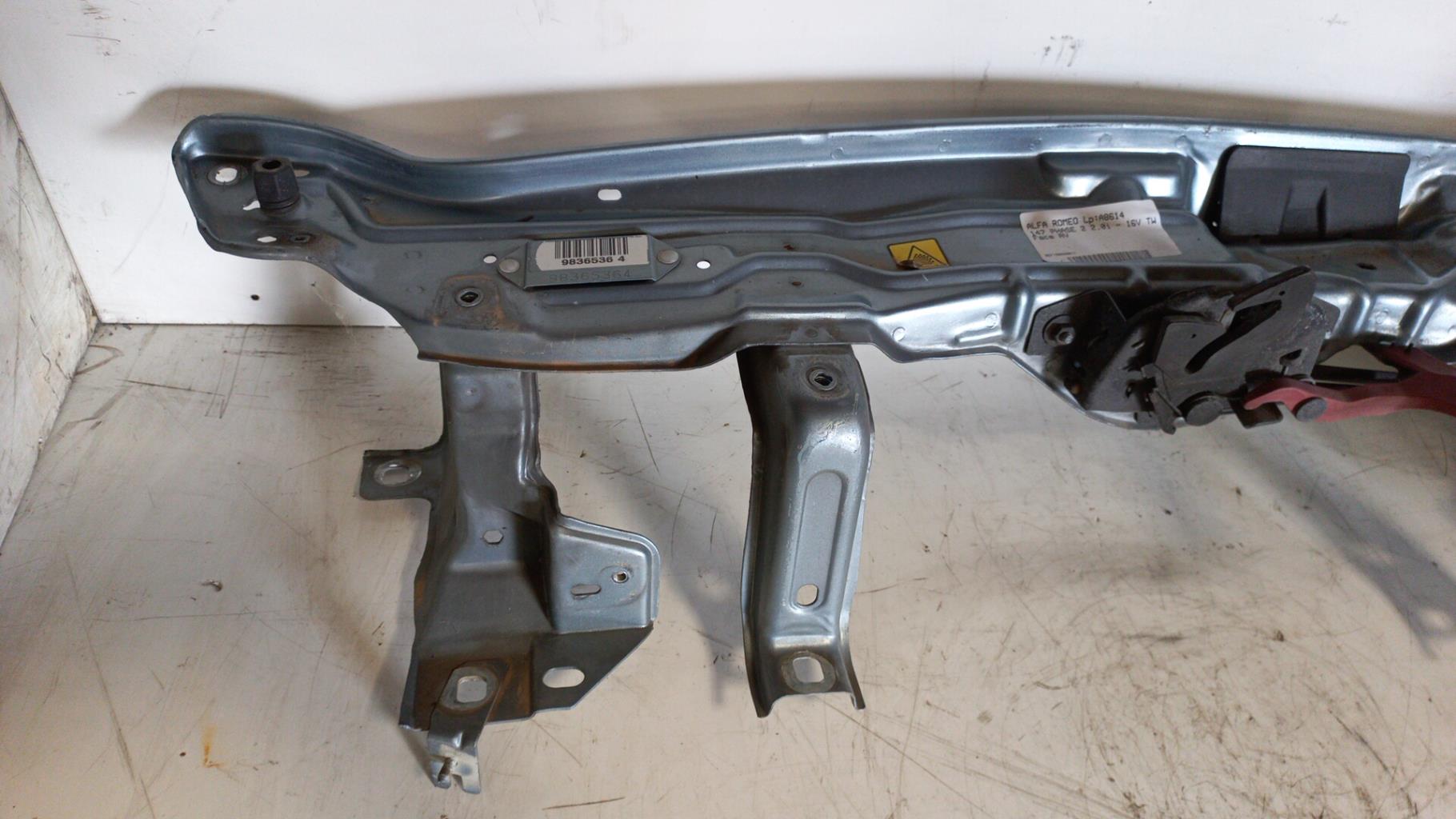Face avant ALFA ROMEO 147 PHASE 2 Essence - 1