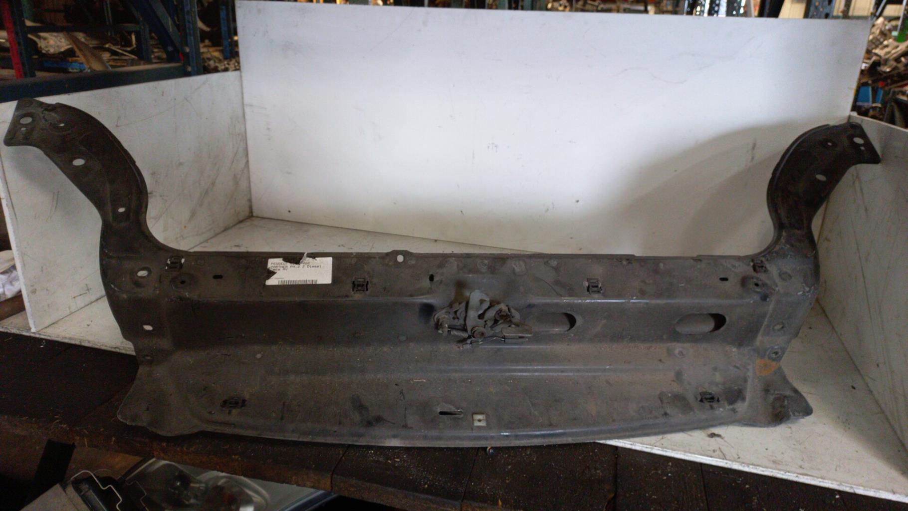 Face avant PEUGEOT PARTNER 1 PHASE 2 Diesel - 1