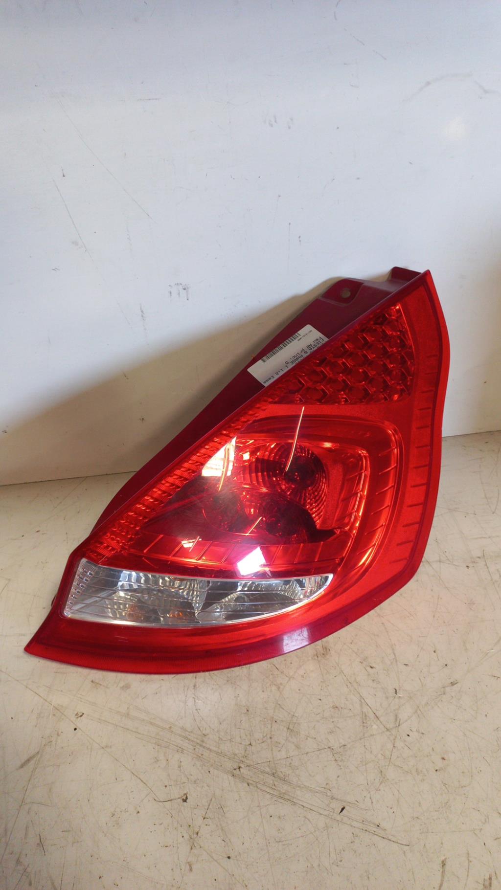 Fanale posteriore principale destro (luci) FORD FIESTA 6 PHASE 1 Gasolina - 1