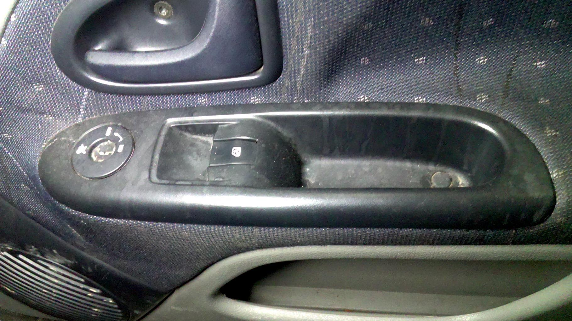 Interruttore lavacristalli anteriore destro RENAULT CLIO 2 PHASE 2 Gasolina - 1