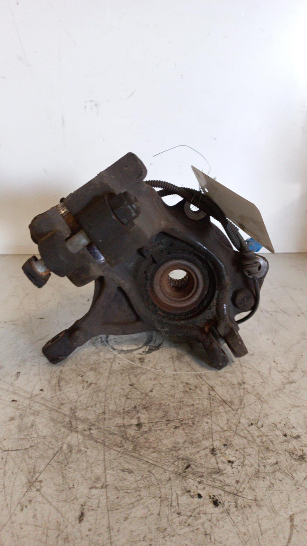 Fuso a snodo anteriore sinistro CITROEN C3 2 PHASE 1 Gasolina - 1