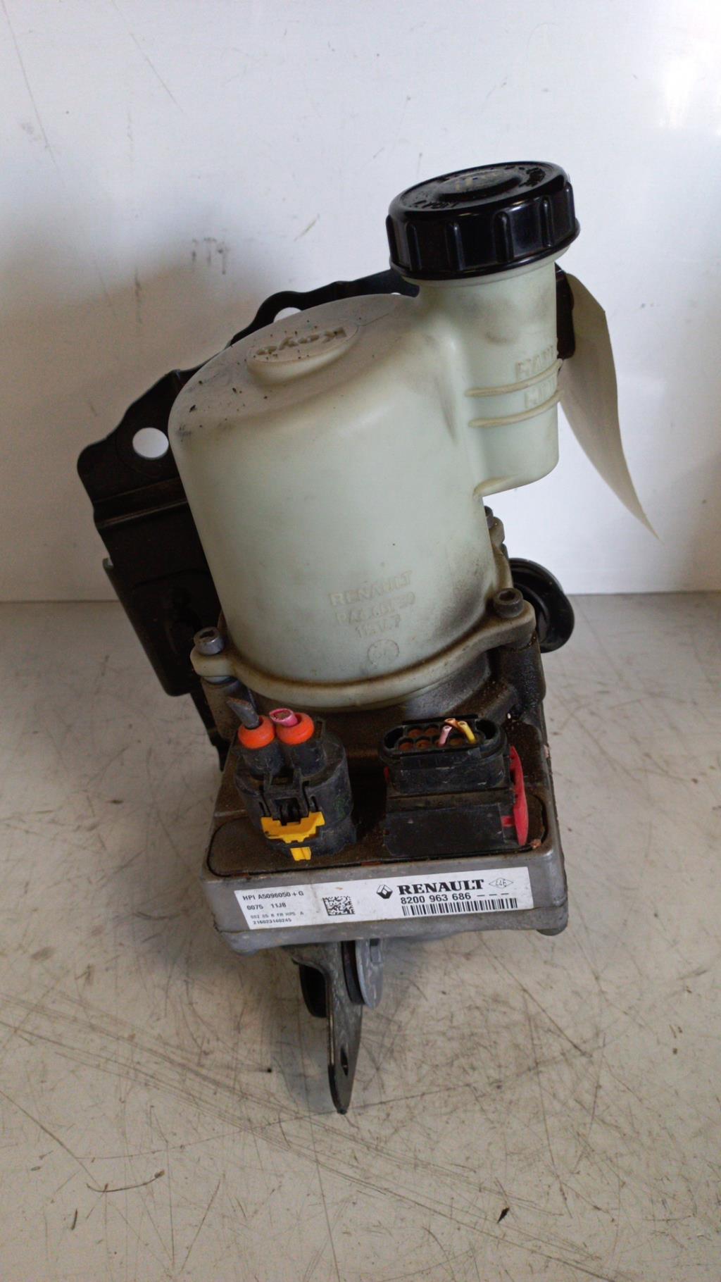 Pompe de direction DACIA SANDERO 1 Diesel - 1