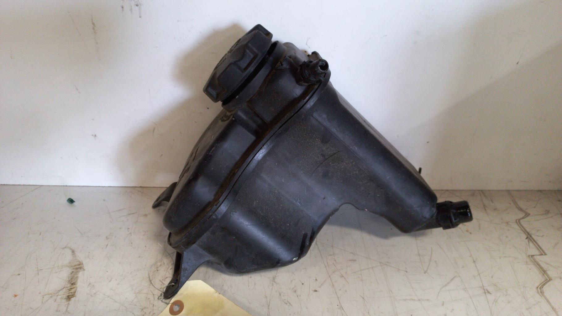 Vase d'expansion BMW SERIE 1 E87 PHASE 1 Essence - 1