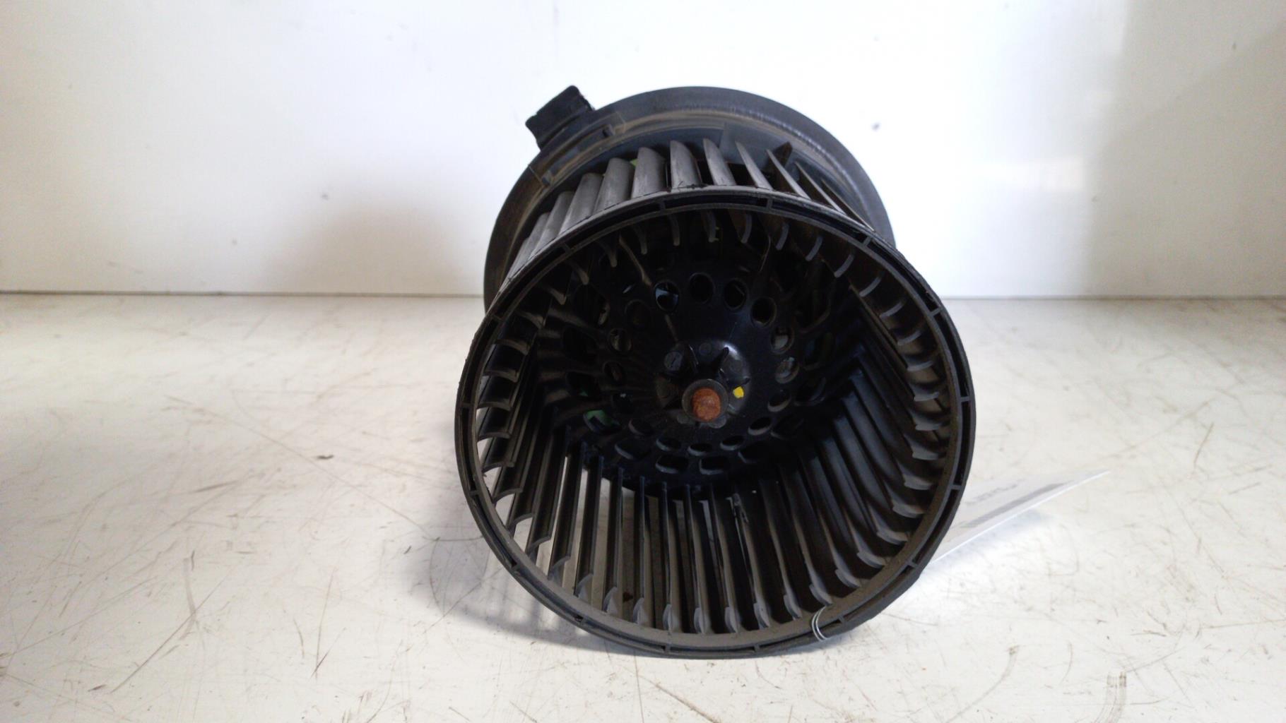 Ventilateur chauffage RENAULT CLIO 4 PHASE 2 BREAK Diesel - 1