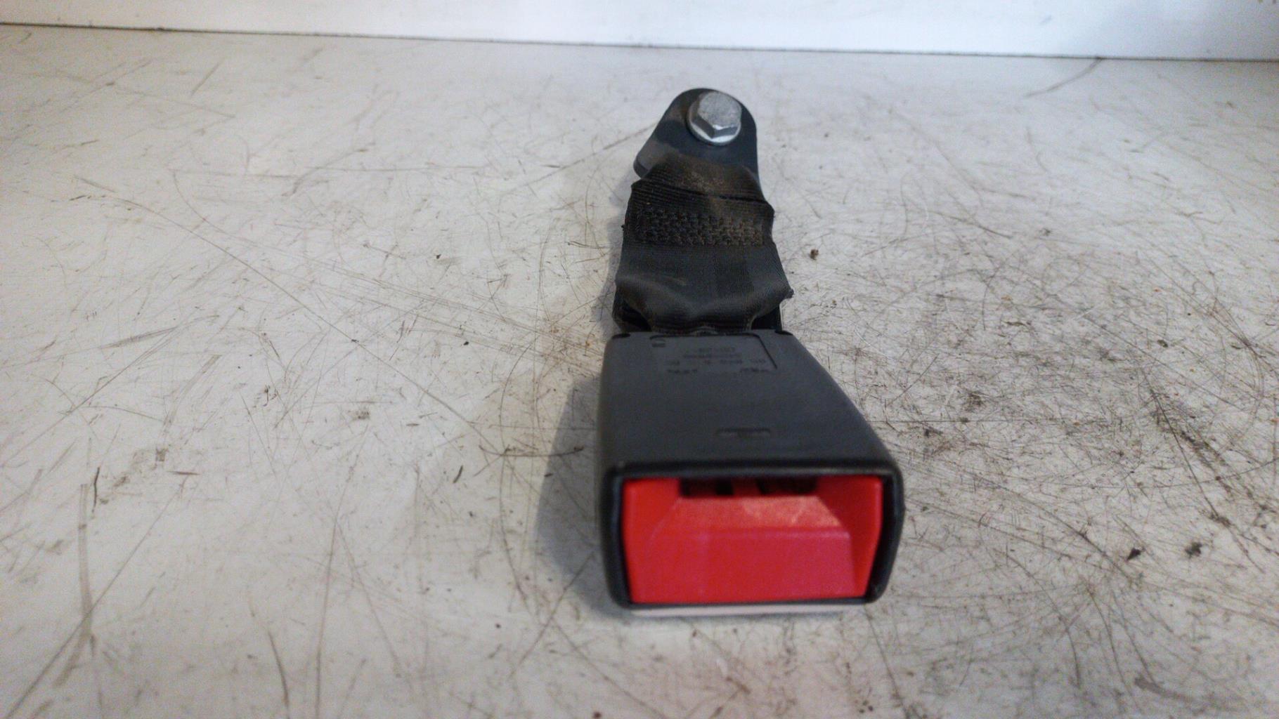 Aggancio cintura sicurezza posteriore destro CITROEN C3 2 PHASE 1 Diésel - 1