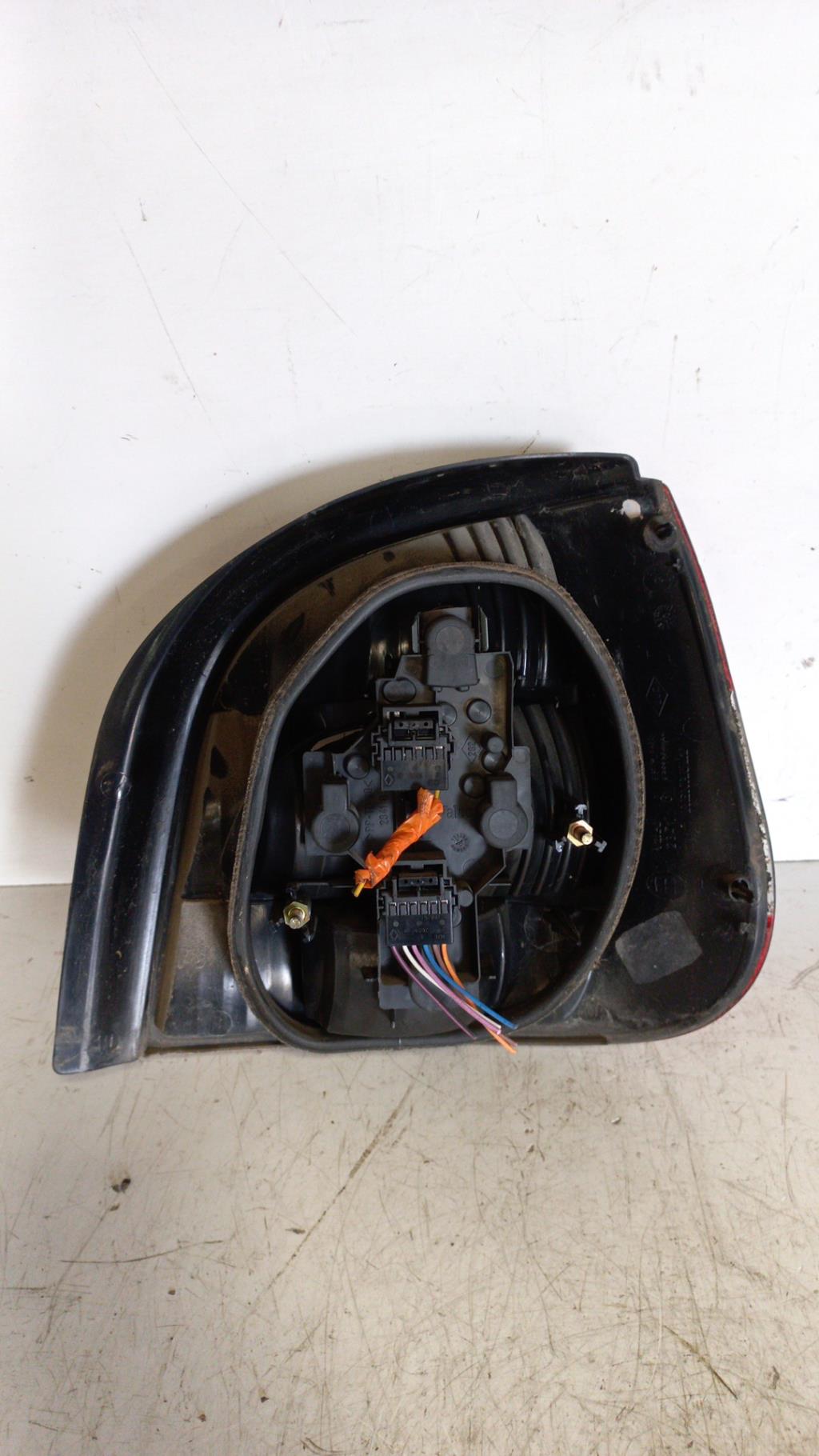 Fanale posteriore principale sinistro (luci) RENAULT SCENIC 1 PHASE 2 Gasolina - 1