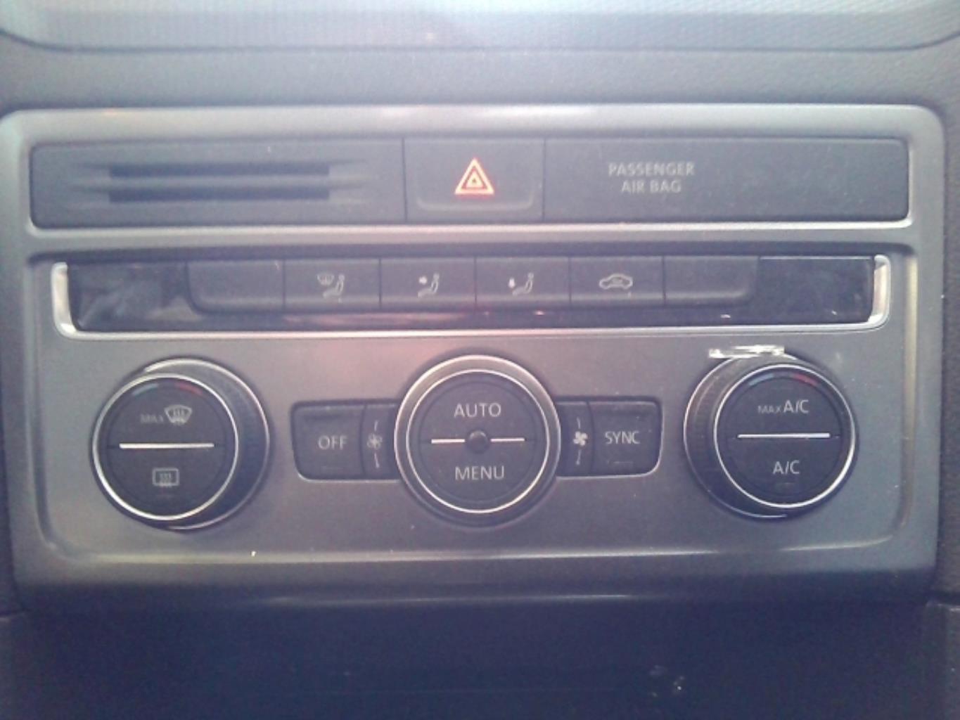 Commande chauffage VOLKSWAGEN GOLF SPORTSVAN PHASE 1 Essence - 1