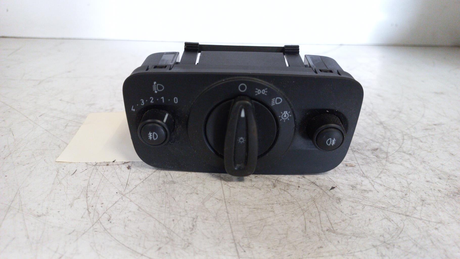 Commande de phare FORD FIESTA 6 PHASE 1 Diesel - 1